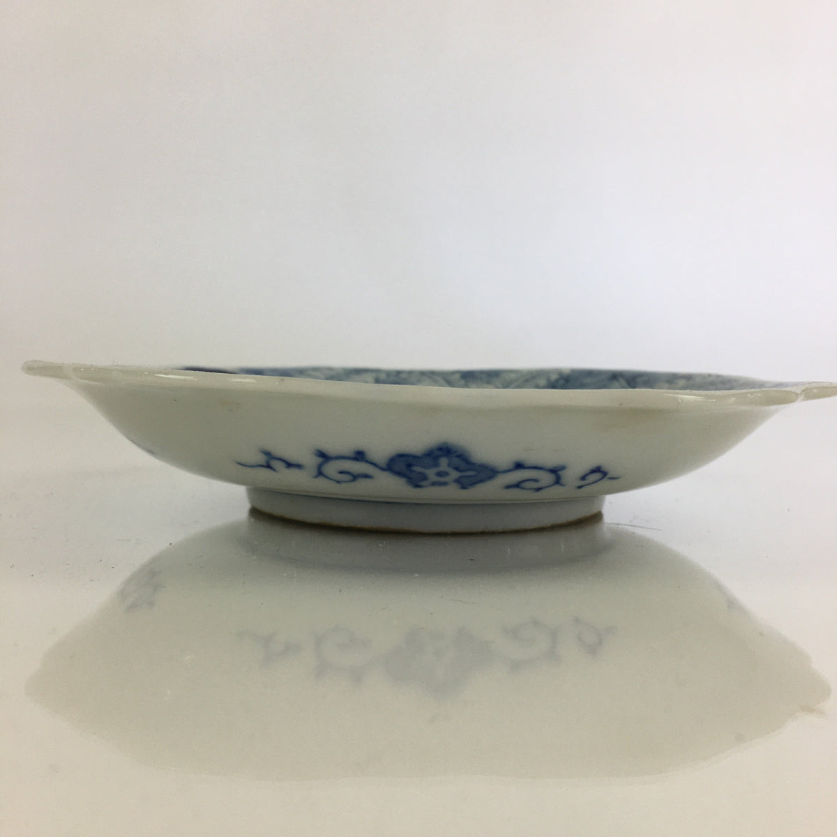 Japanese Porcelain Small Plate Vtg Landscape Of Mountain Village White Blue PY64