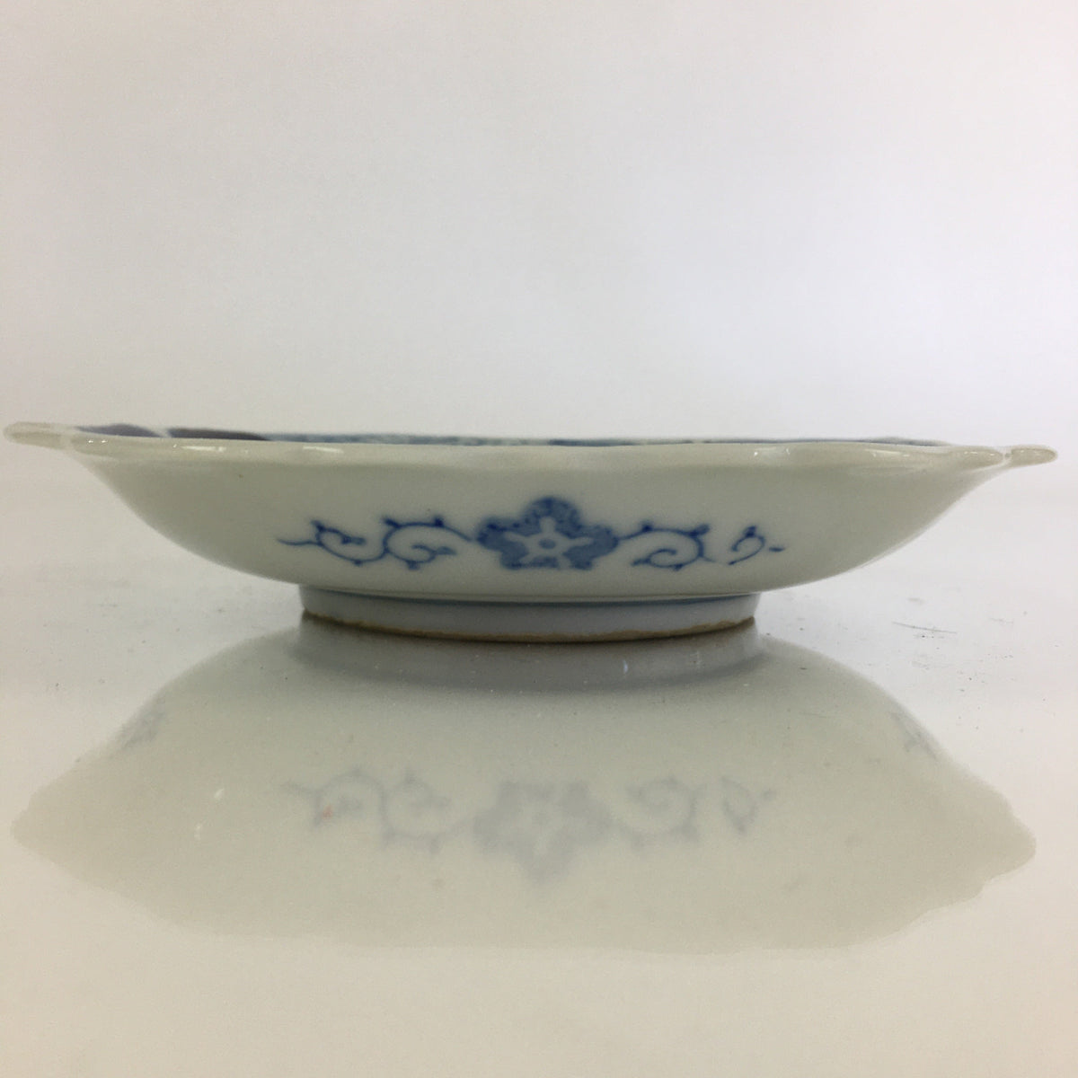 Japanese Porcelain Small Plate Vtg Landscape Of Mountain Village White Blue PY65