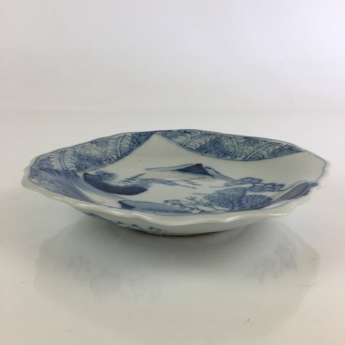 Japanese Porcelain Small Plate Vtg Landscape Of Mountain Village White Blue PY67
