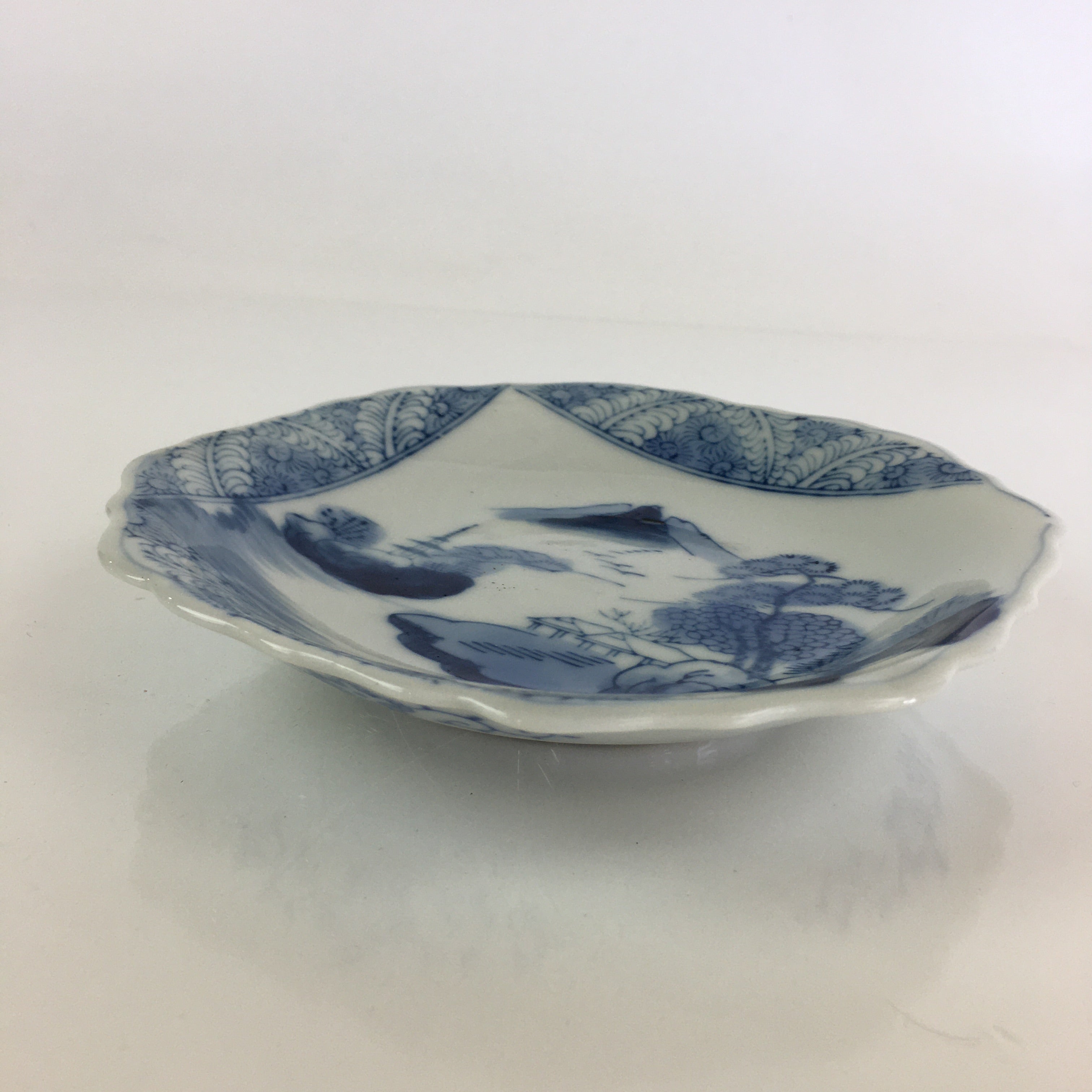 Japanese Porcelain Small Plate Vtg Landscape Of Mountain Village White Blue PY69