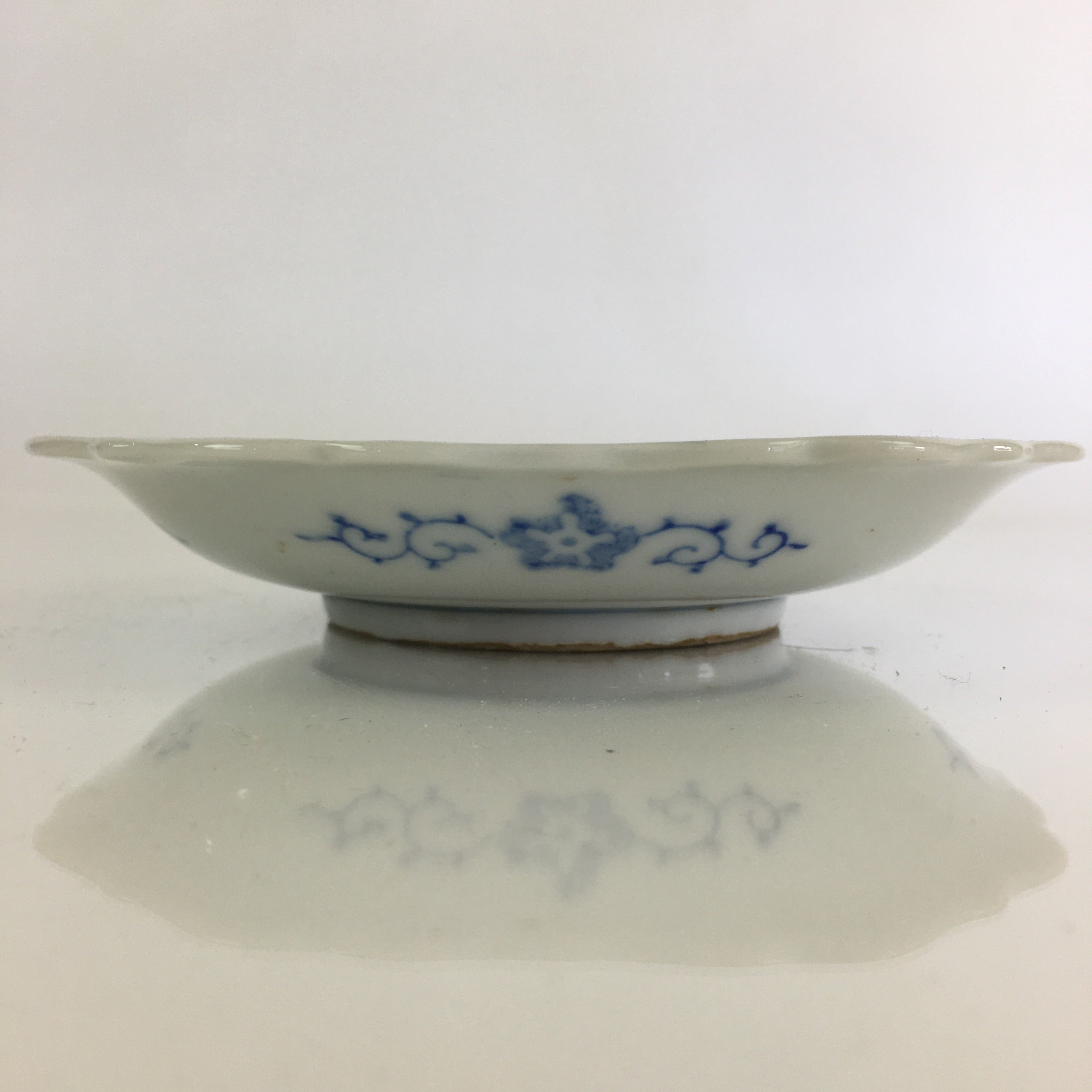 Japanese Porcelain Small Plate Vtg Landscape Of Mountain Village White Blue PY69