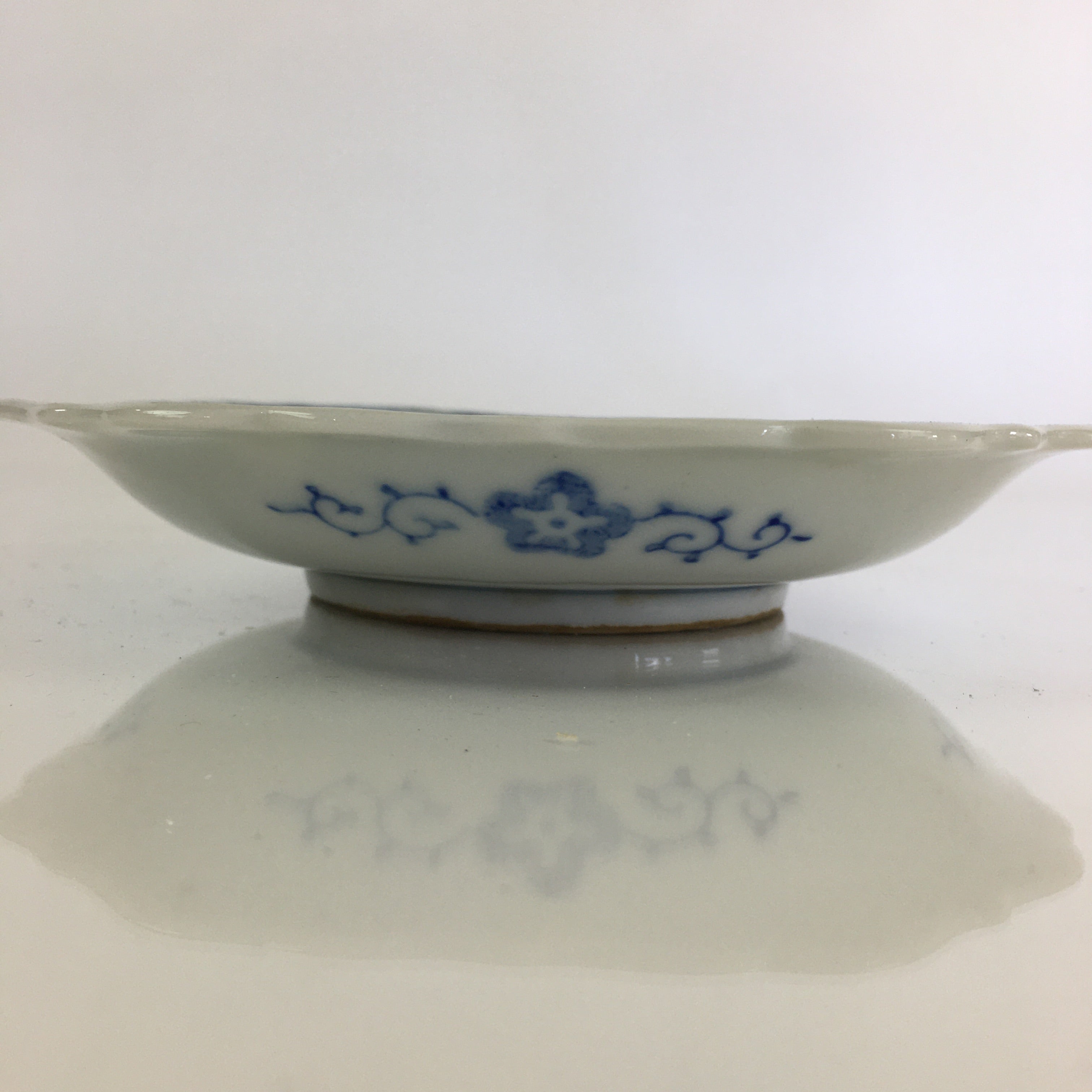 Japanese Porcelain Small Plate Vtg Landscape Of Mountain Village White Blue PY69
