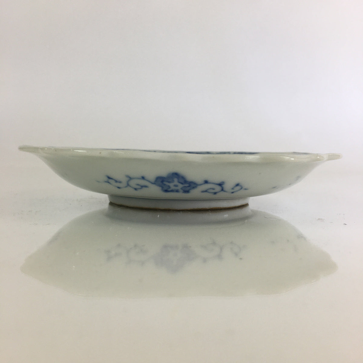Japanese Porcelain Small Plate Vtg Landscape Of Mountain Village White Blue PY70