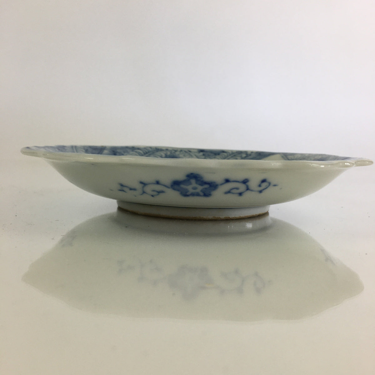 Japanese Porcelain Small Plate Vtg Landscape Of Mountain Village White Blue PY71
