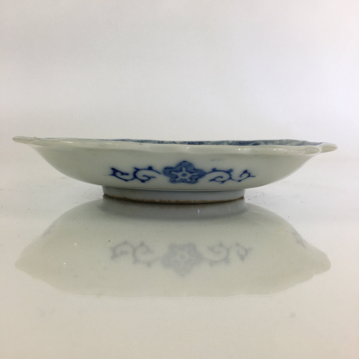Japanese Porcelain Small Plate Vtg Landscape Of Mountain Village White Blue PY72