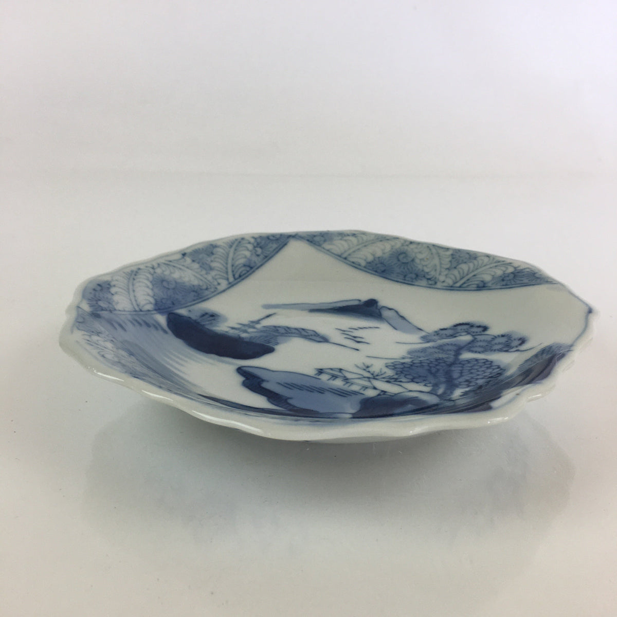 Japanese Porcelain Small Plate Vtg Landscape Of Mountain Village White Blue PY75
