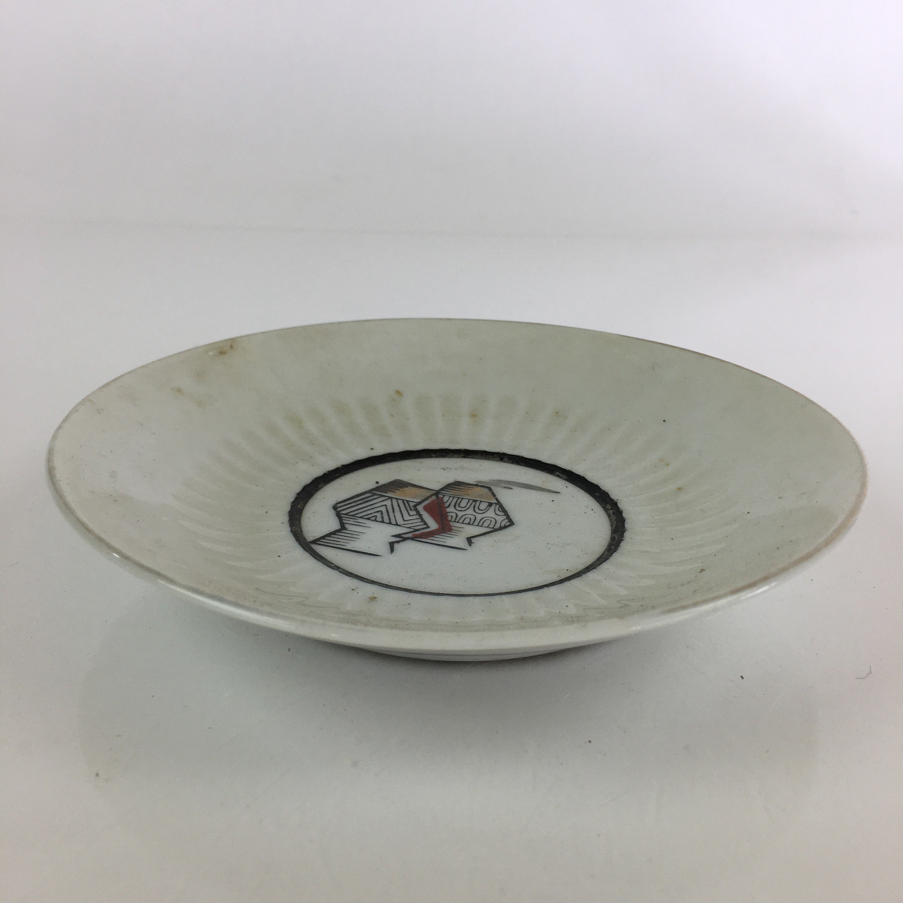 Japanese Porcelain Small Plate Vtg Picture Of Vases White Kozara PY103