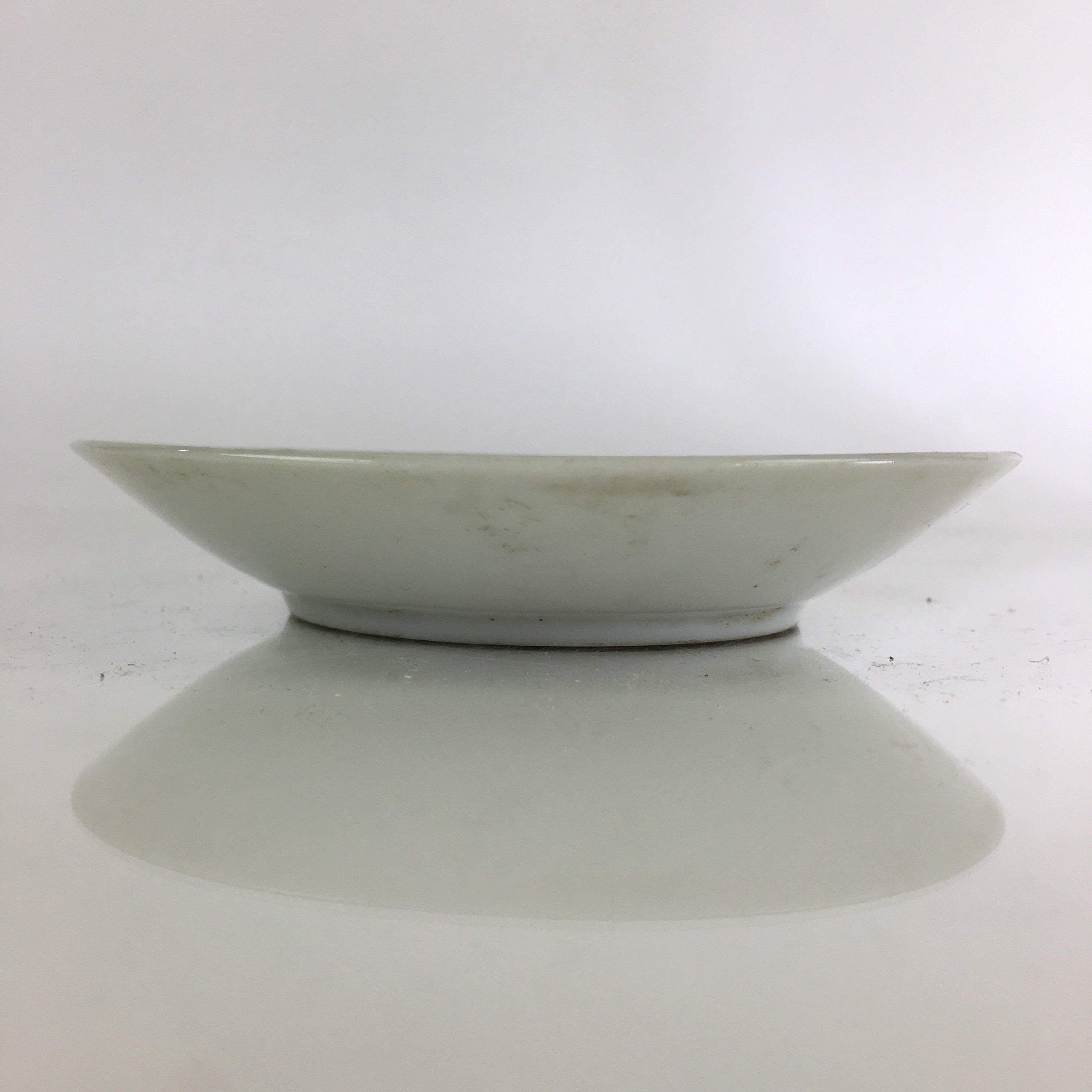 Japanese Porcelain Small Plate Vtg Picture Of Vases White Kozara PY103