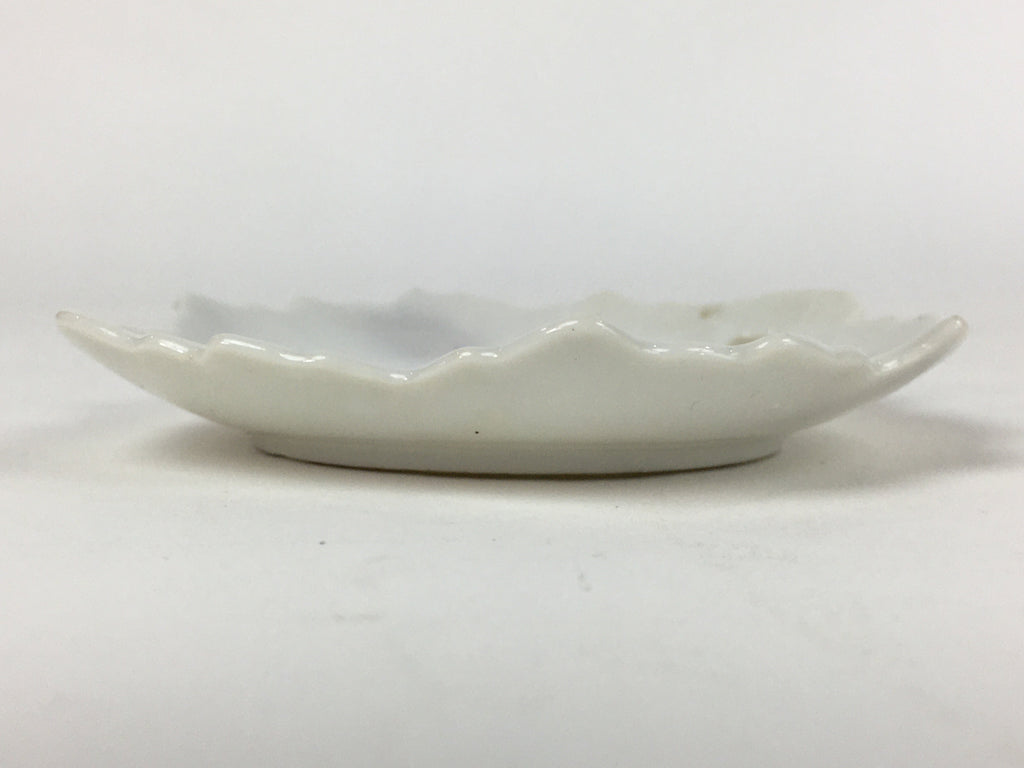 Japanese Porcelain Small Plate Vtg Pottery Pinecone White Kozara PY4