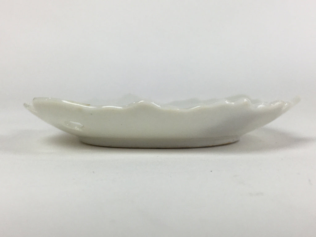 Japanese Porcelain Small Plate Vtg Pottery Pinecone White Kozara PY4