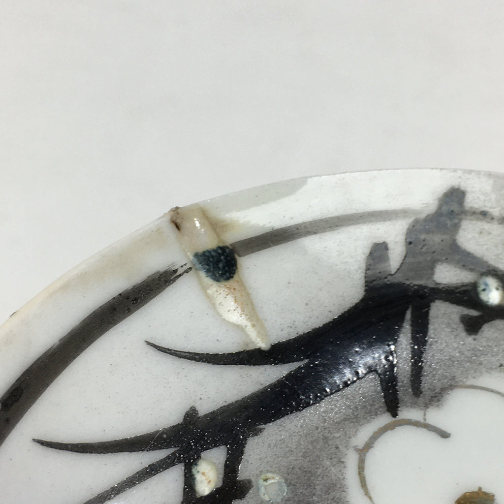 Japanese Porcelain Small Plate Vtg White Plum Blossom Hand Drawn Picture PY32