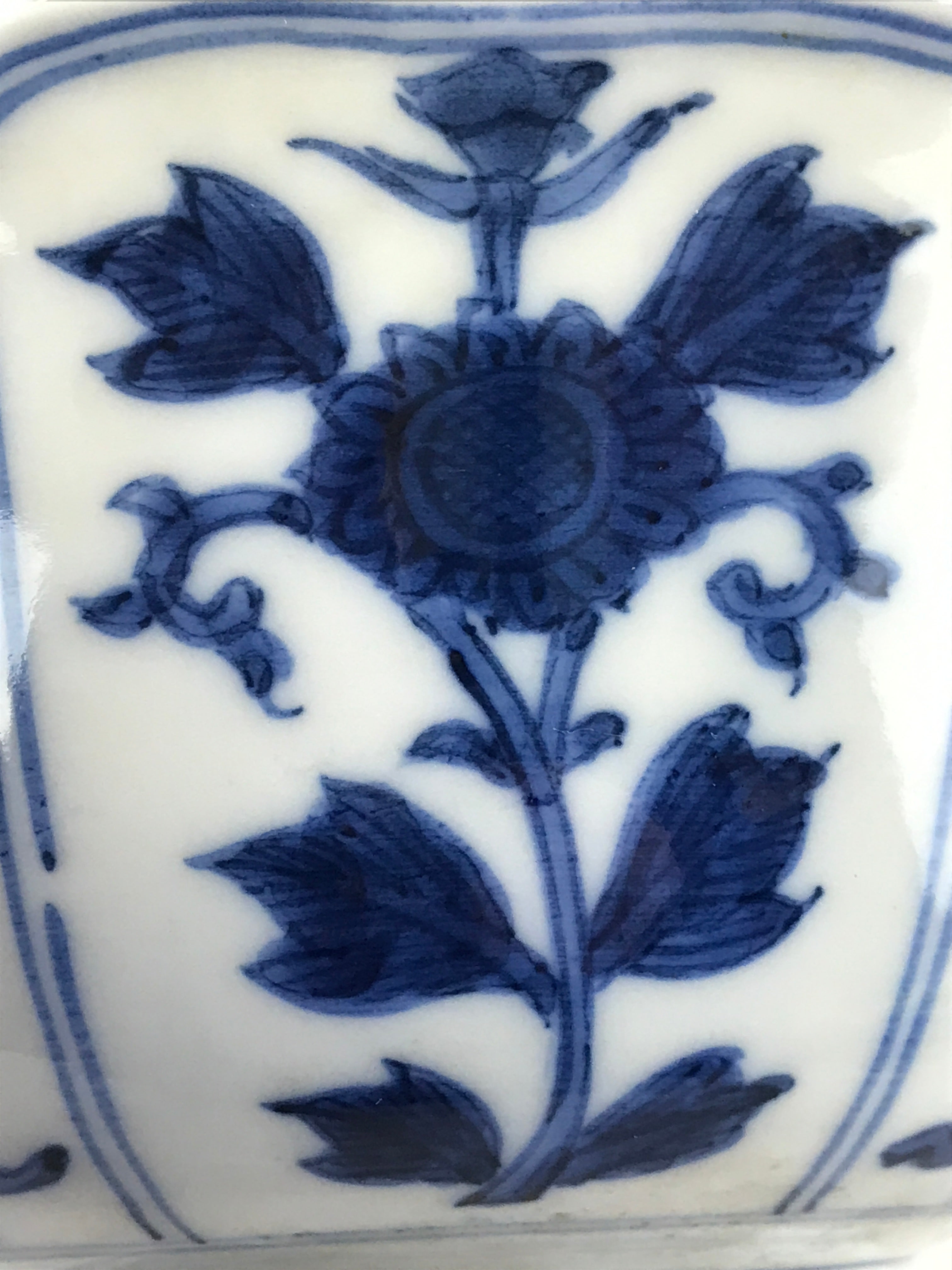 Japanese Porcelain Snack Bowl Kashiki Vtg Floral Blue Sometsuke Dragon PY194