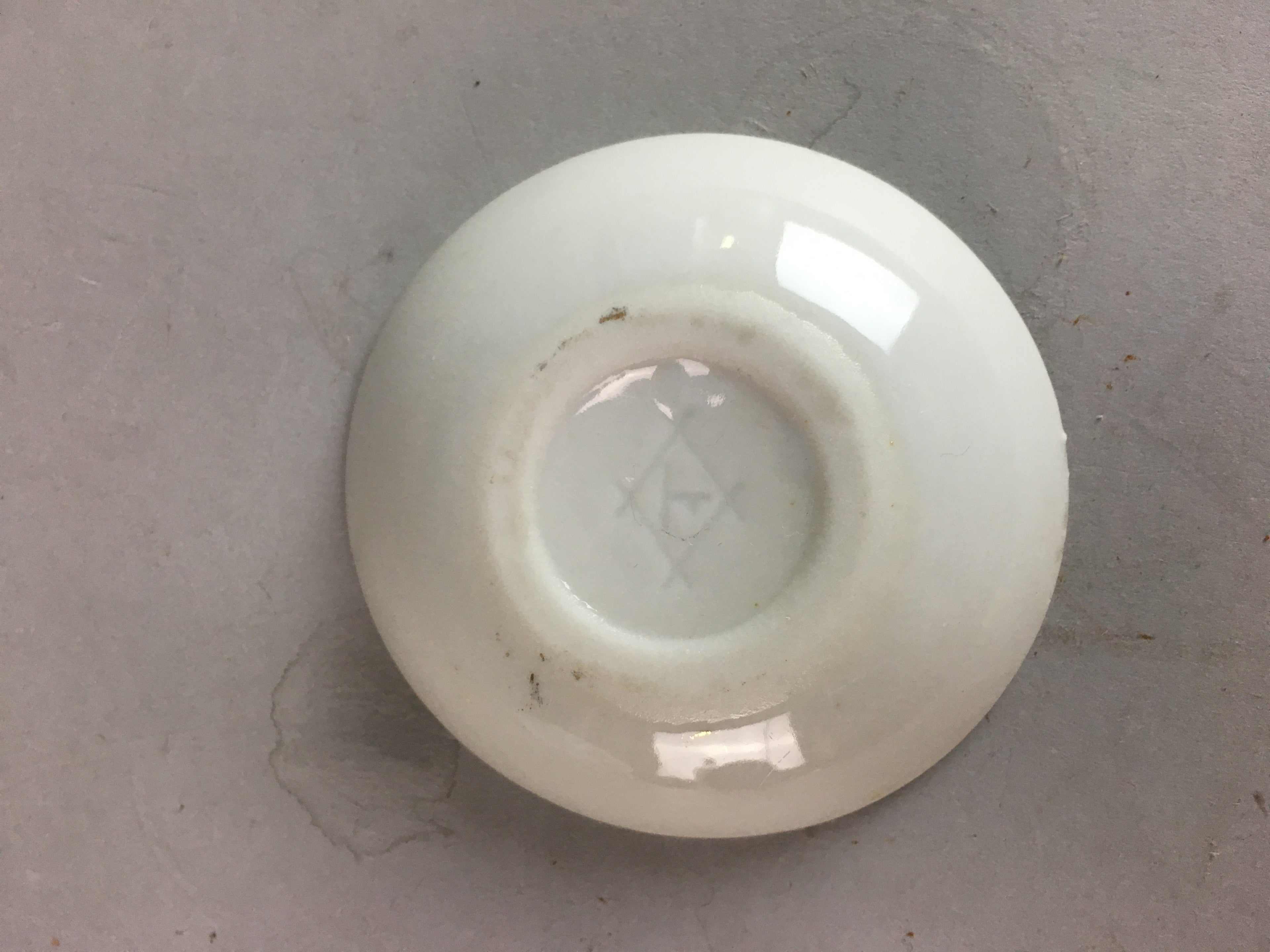 Japanese Porcelain Soy Sauce Dipping Dish Plate Vtg Kozara White Gold PT212