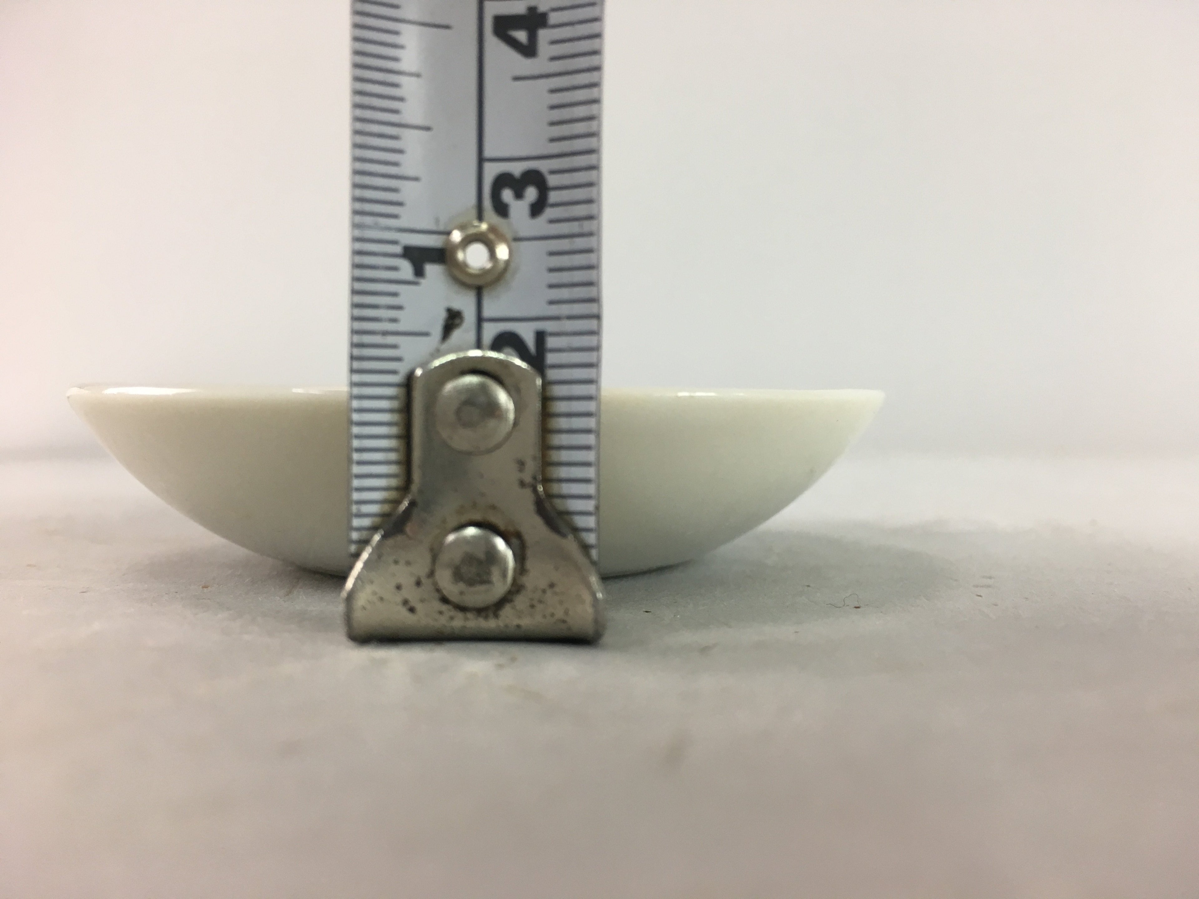 Japanese Porcelain Soy Sauce Dipping Dish Plate Vtg Kozara White Gold PT212
