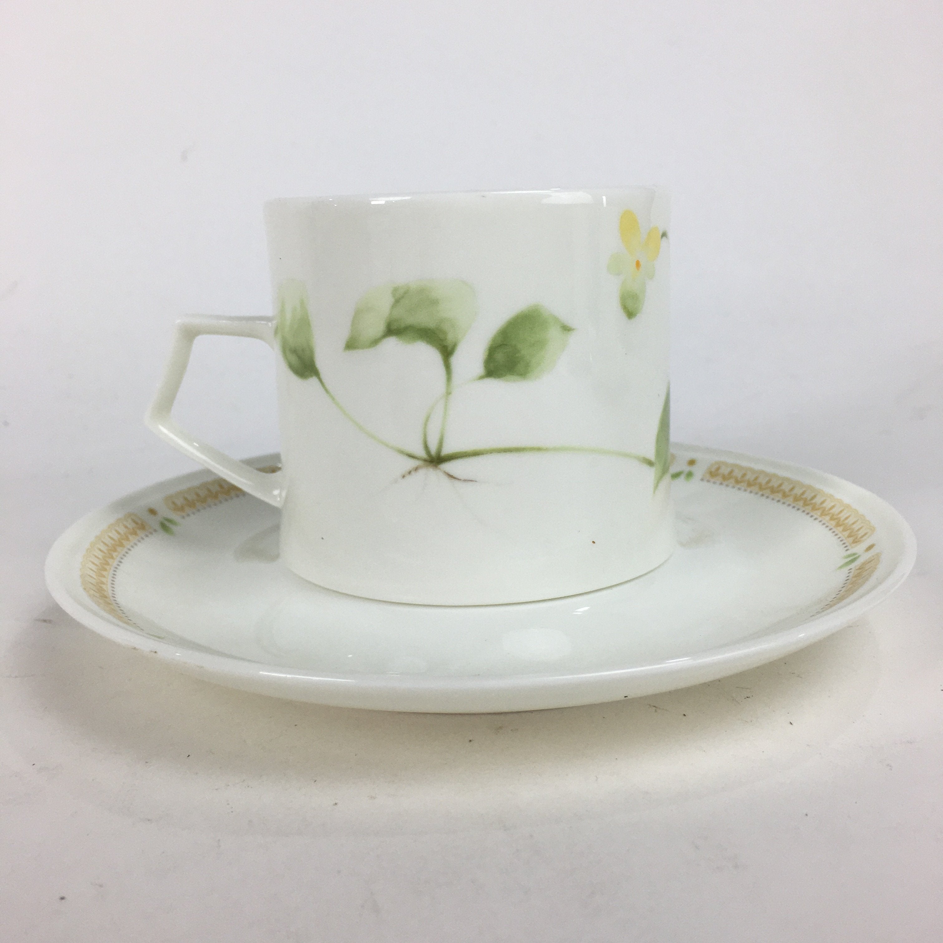 Japanese Porcelain Teacup Mug Saucer Set Vtg Narumi Bone China Flower PP679