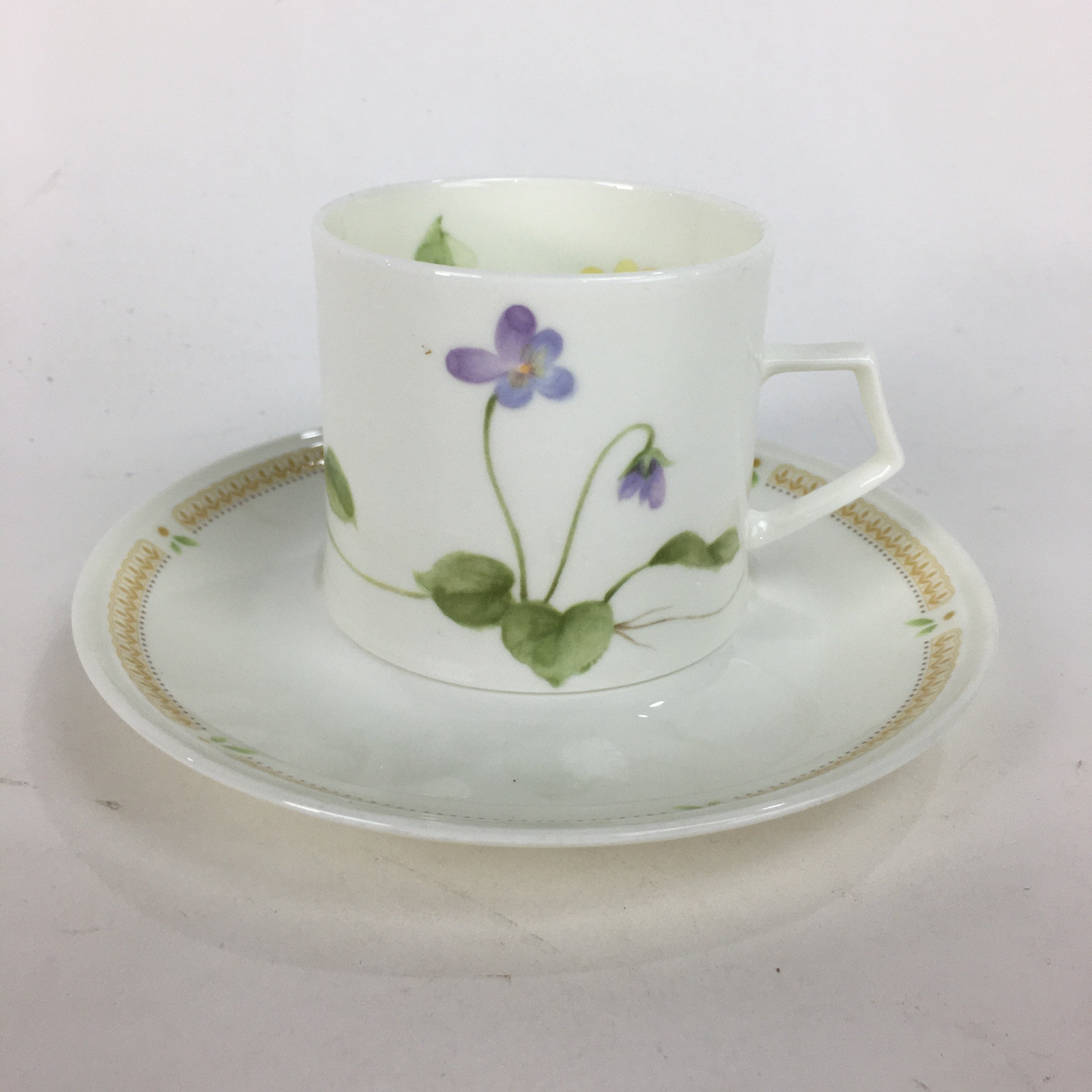 Japanese Porcelain Teacup Mug Saucer Set Vtg Narumi Bone China Flower PP679