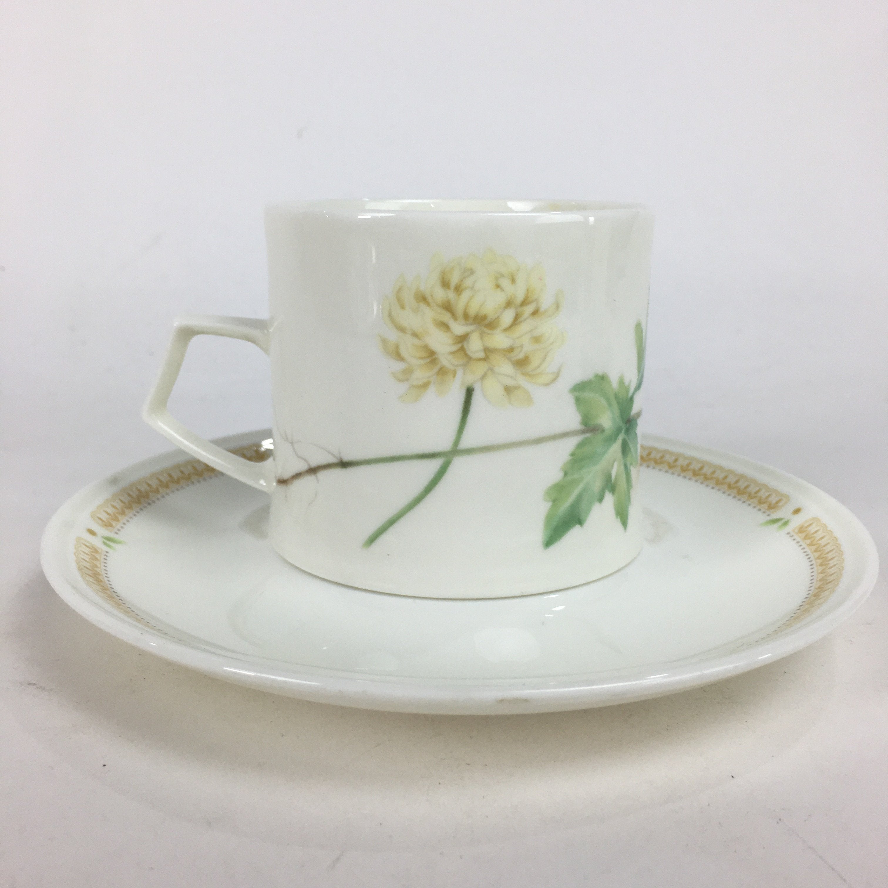 Japanese Porcelain Teacup Mug Saucer Set Vtg Narumi Bone China Flower PP681