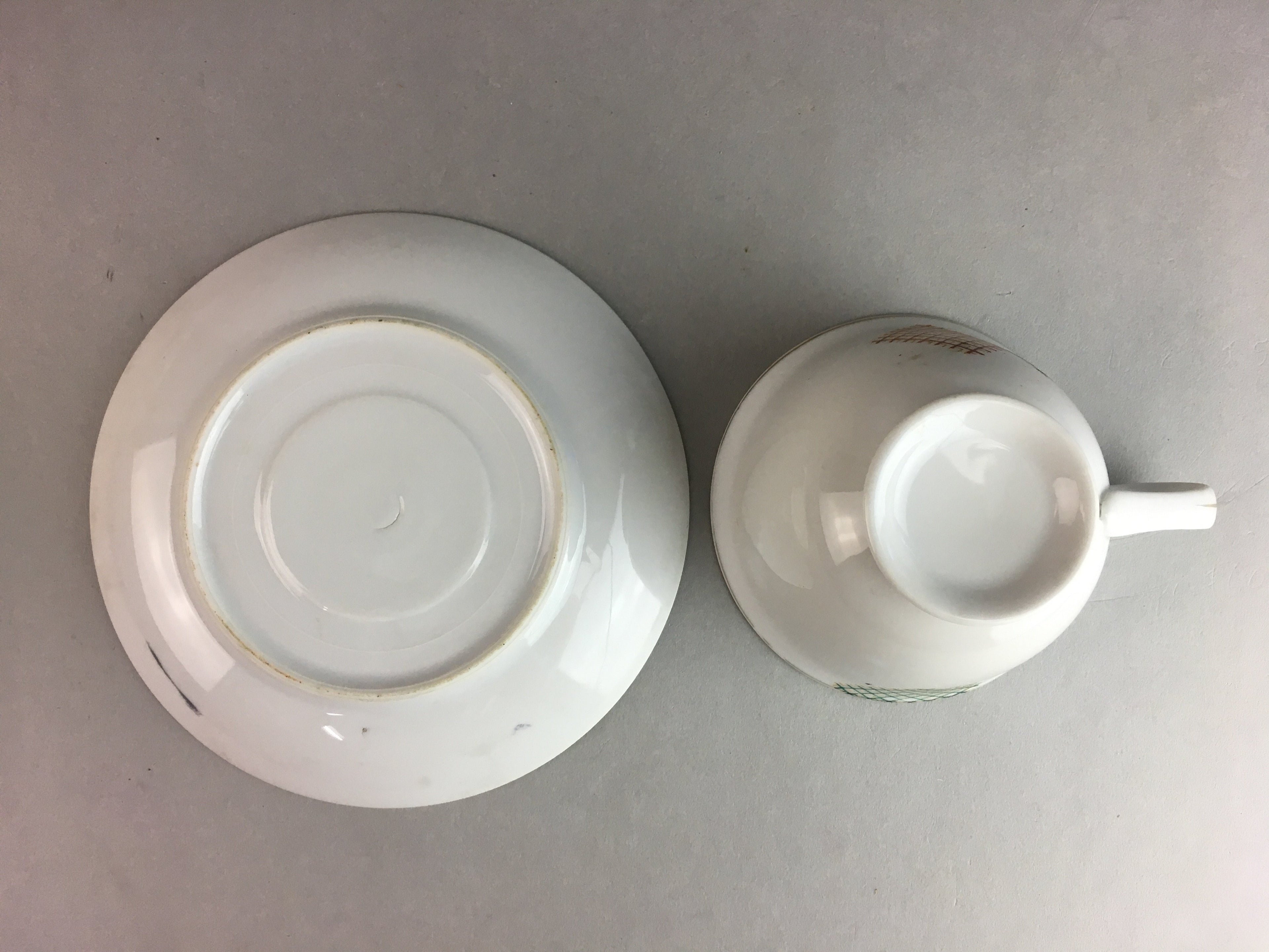 Japanese Porcelain Teacup Mug Saucer Vtg Yunomi Plate Set Plaid PP310