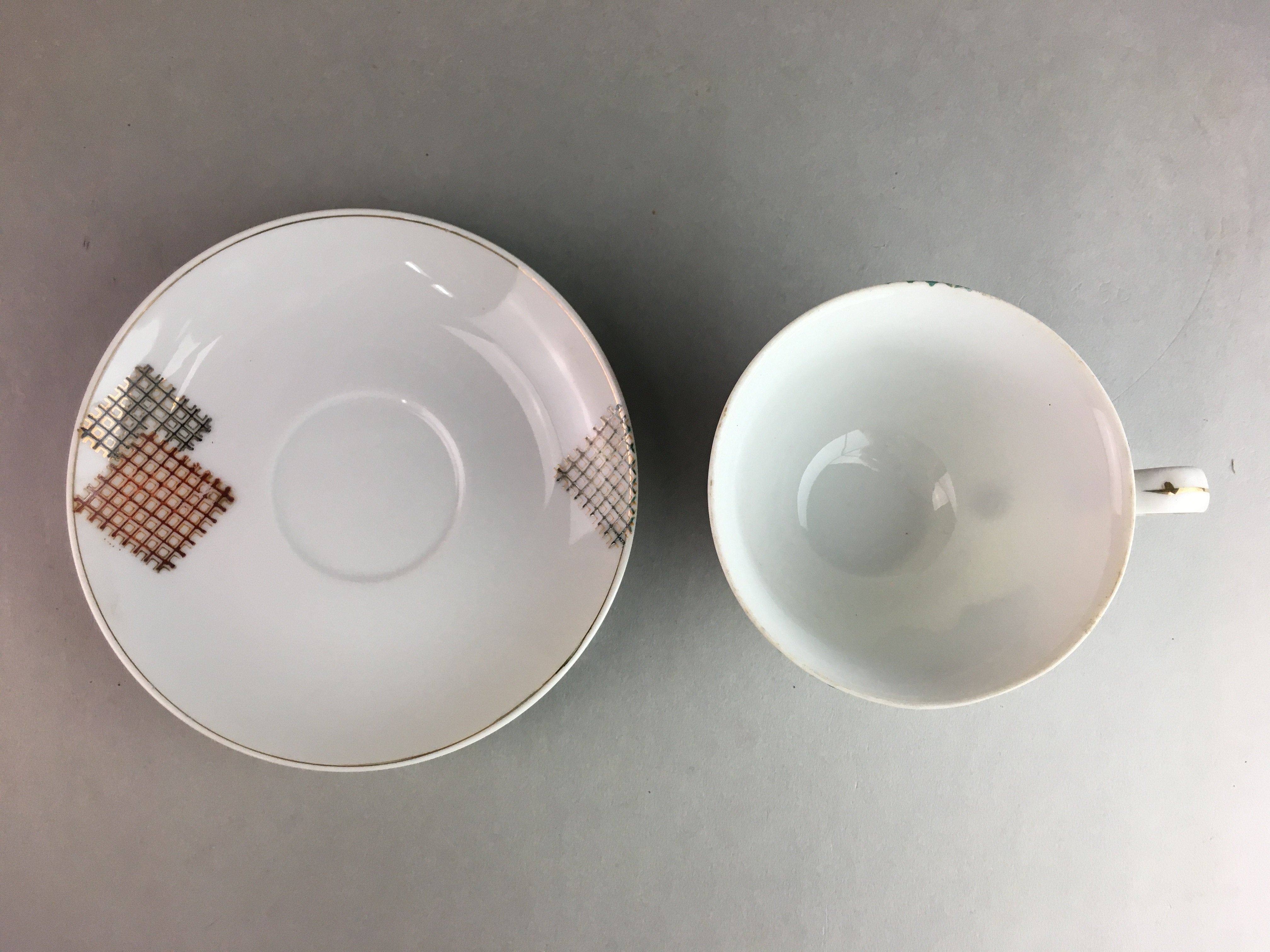 Japanese Porcelain Teacup Mug Saucer Vtg Yunomi Plate Set Plaid PP313