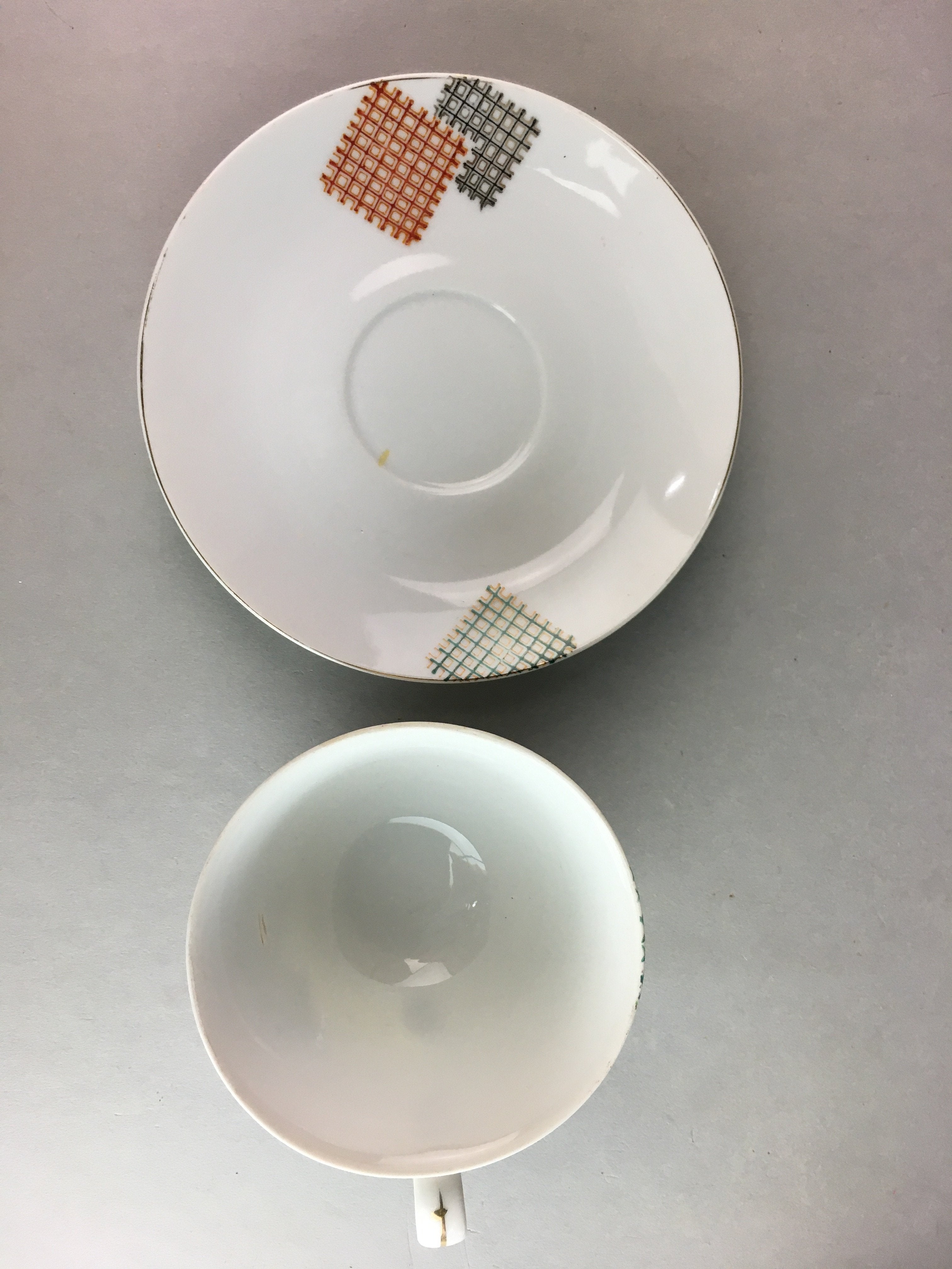 Japanese Porcelain Teacup Mug Saucer Vtg Yunomi Plate Set Plaid PP314