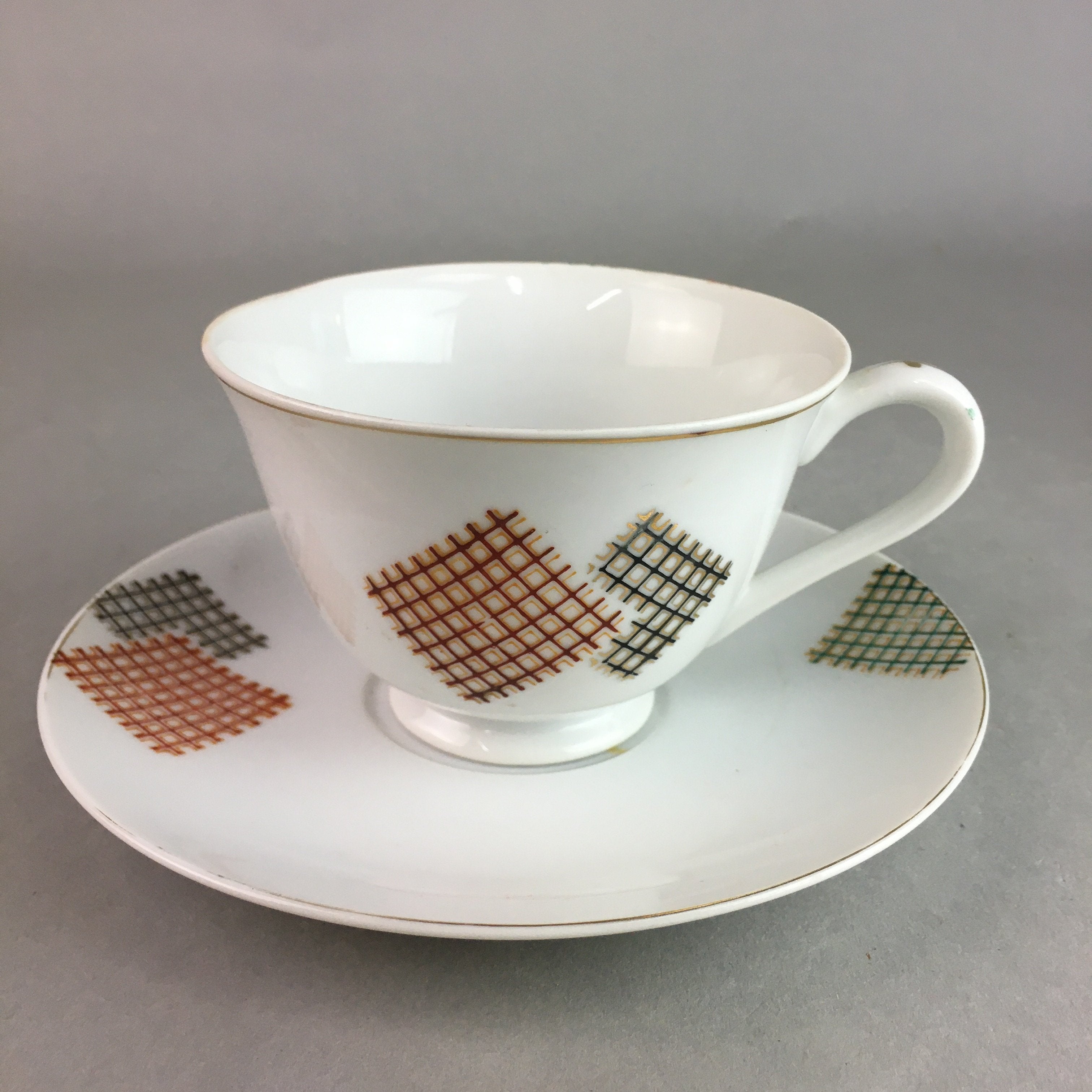 Japanese Porcelain Teacup Mug Saucer Vtg Yunomi Plate Set Plaid PP314