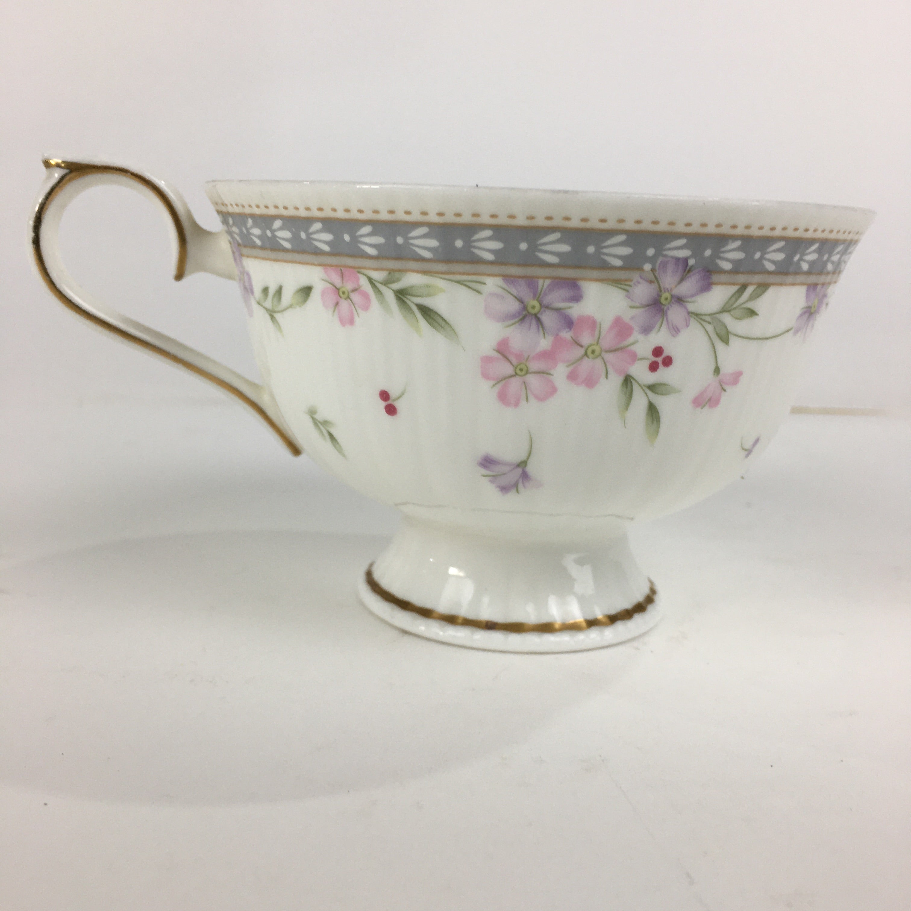 Japanese Porcelain Teacup Vtg Narumi Bone China Flower Pattern White PP785