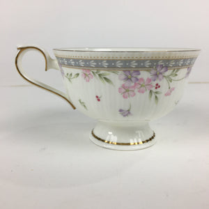 Japanese Porcelain Teacup Vtg Narumi Bone China Flower Pattern White PP787