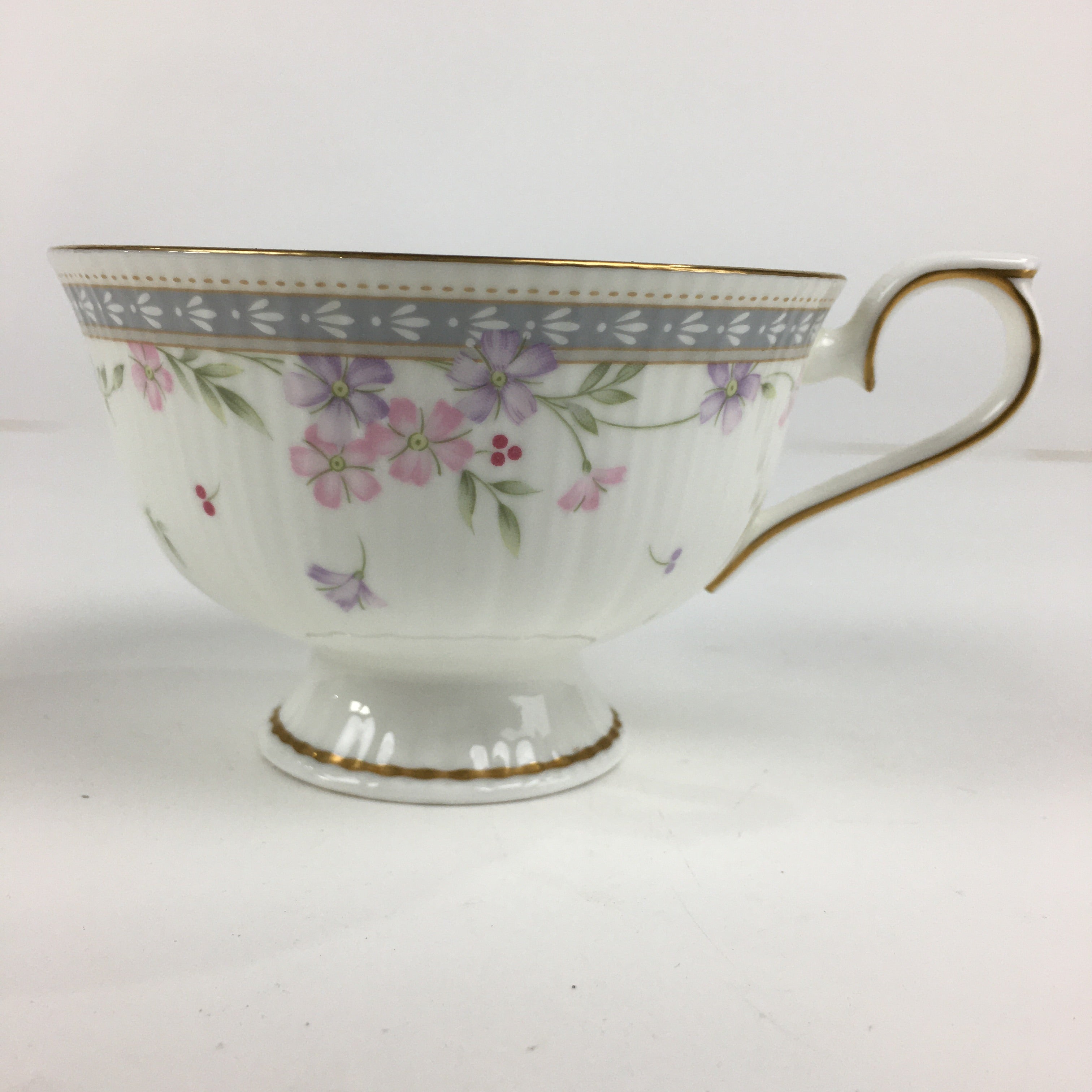 Japanese Porcelain Teacup Vtg Narumi Bone China Flower Pattern White PP788