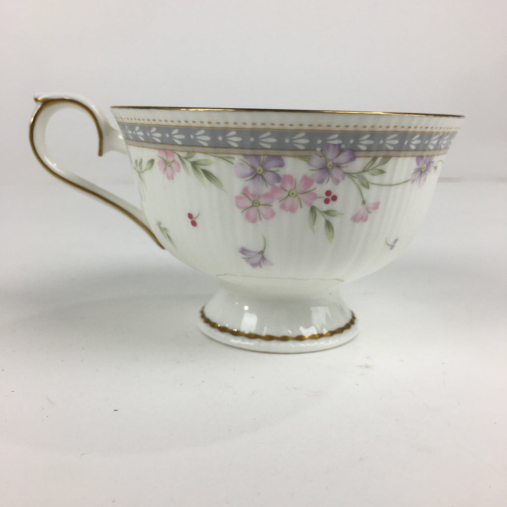 Japanese Porcelain Teacup Vtg Narumi Bone China Flower Pattern White PP788