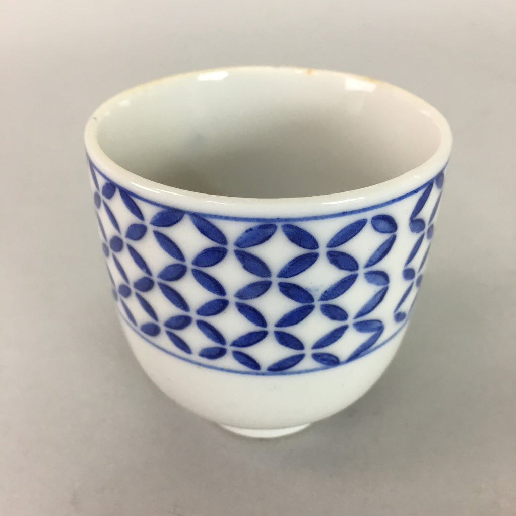 Japanese Porcelain Teacup Vtg Yunomi Sometsuke Blue White Shippo Sencha TC11