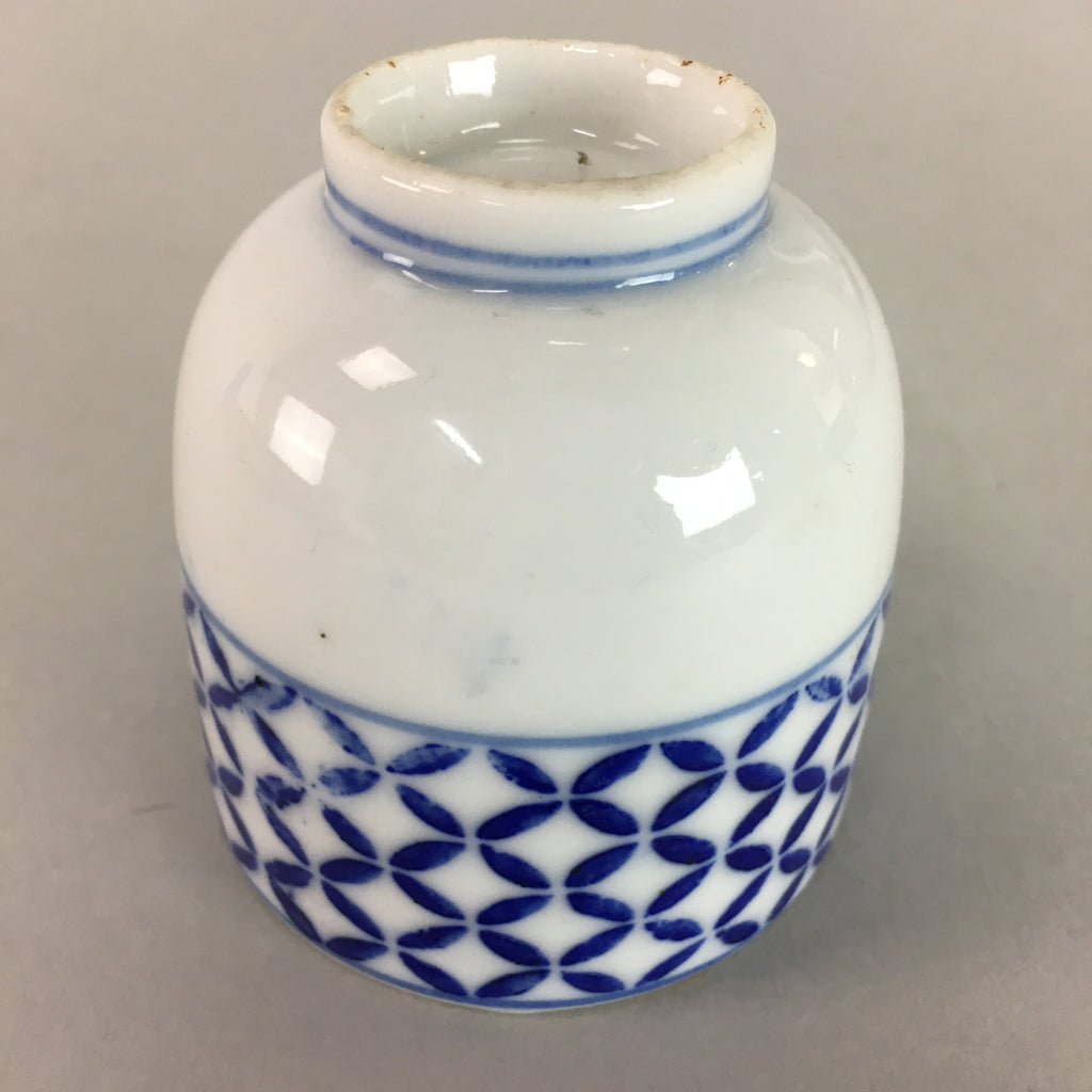 Japanese Porcelain Teacup Vtg Yunomi Sometsuke Blue White Shippo Sencha TC15