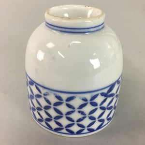 Japanese Porcelain Teacup Vtg Yunomi Sometsuke Blue White Shippo Sencha TC4