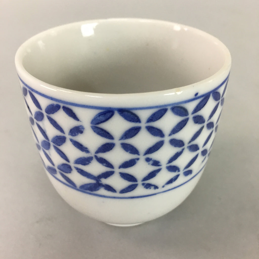 Japanese Porcelain Teacup Vtg Yunomi Sometsuke Blue White Shippo Sencha TC4