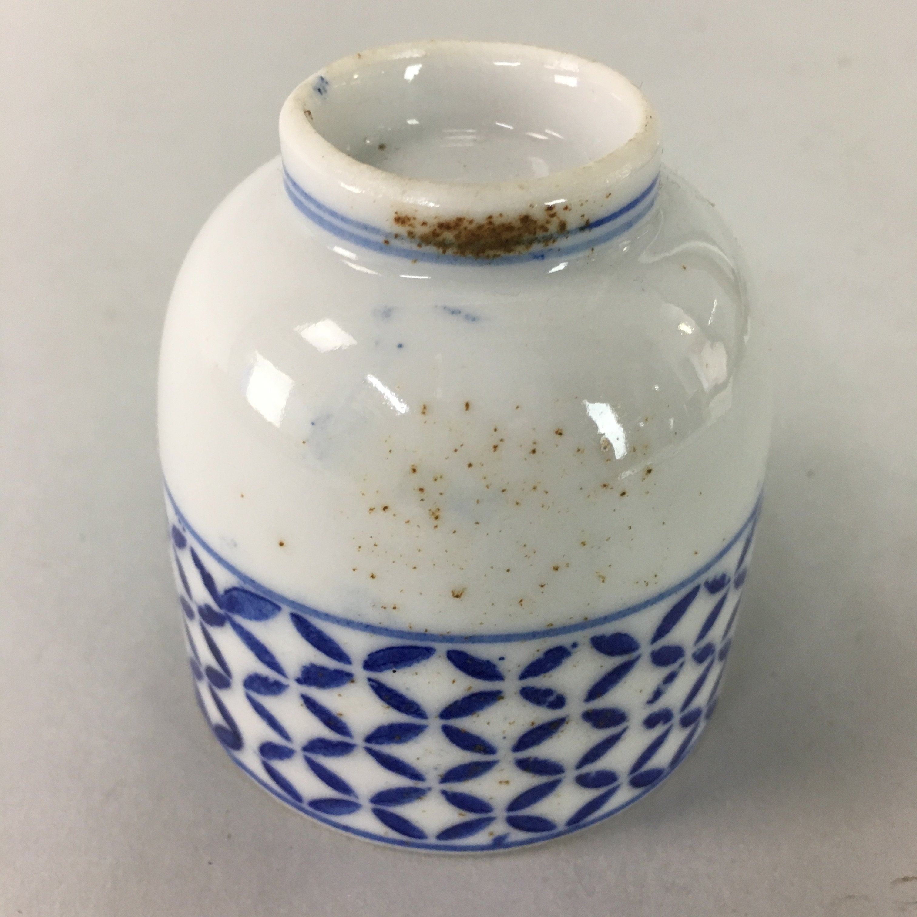 Japanese Porcelain Teacup Vtg Yunomi Sometsuke Blue White Shippo Sencha TC5