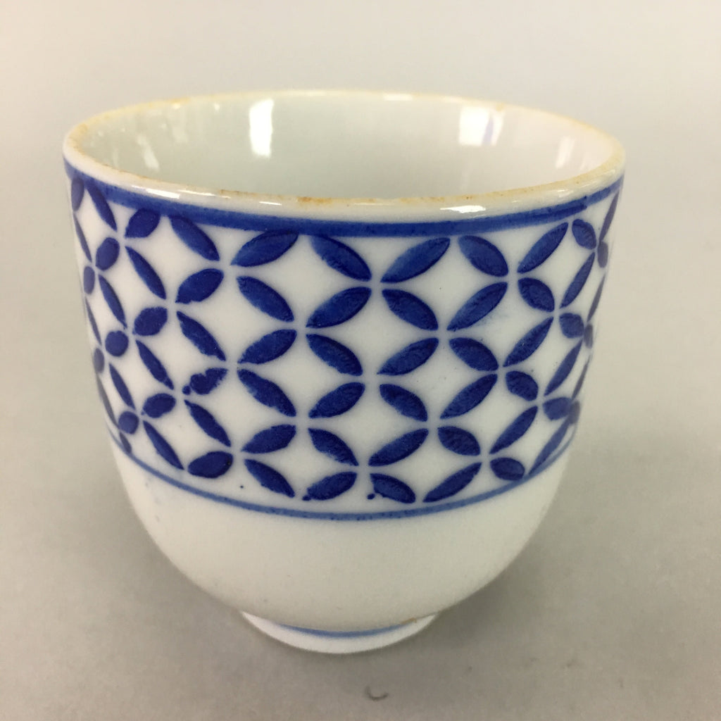 Japanese Porcelain Teacup Vtg Yunomi Sometsuke Blue White Shippo Sencha TC5