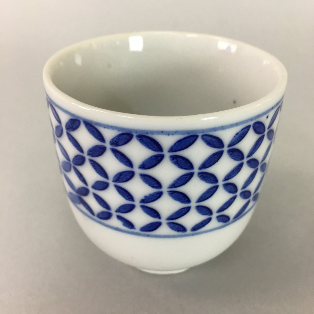 Japanese Porcelain Teacup Vtg Yunomi Sometsuke Blue White Shippo Sencha TC6