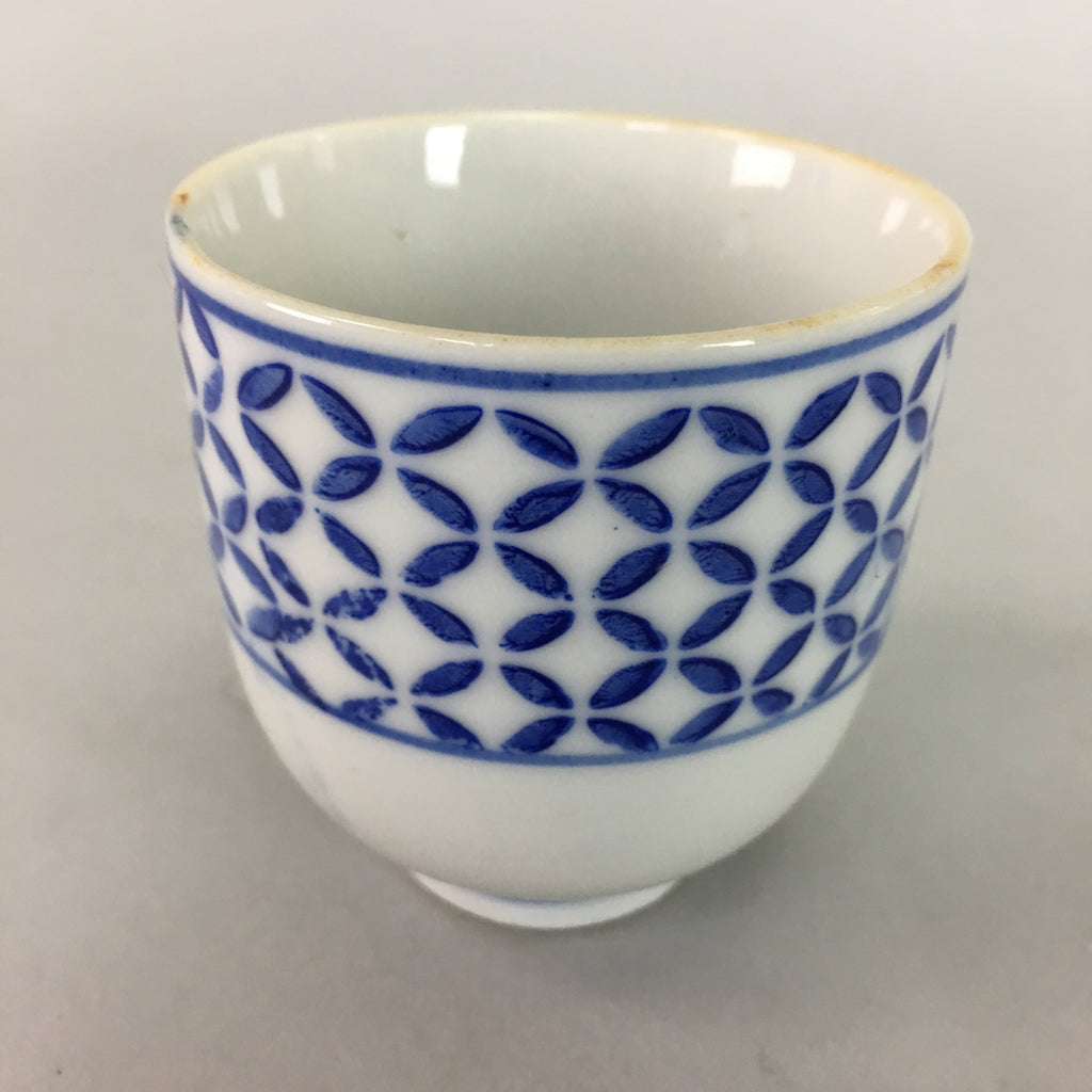 Japanese Porcelain Teacup Vtg Yunomi Sometsuke Blue White Shippo Sencha TC9