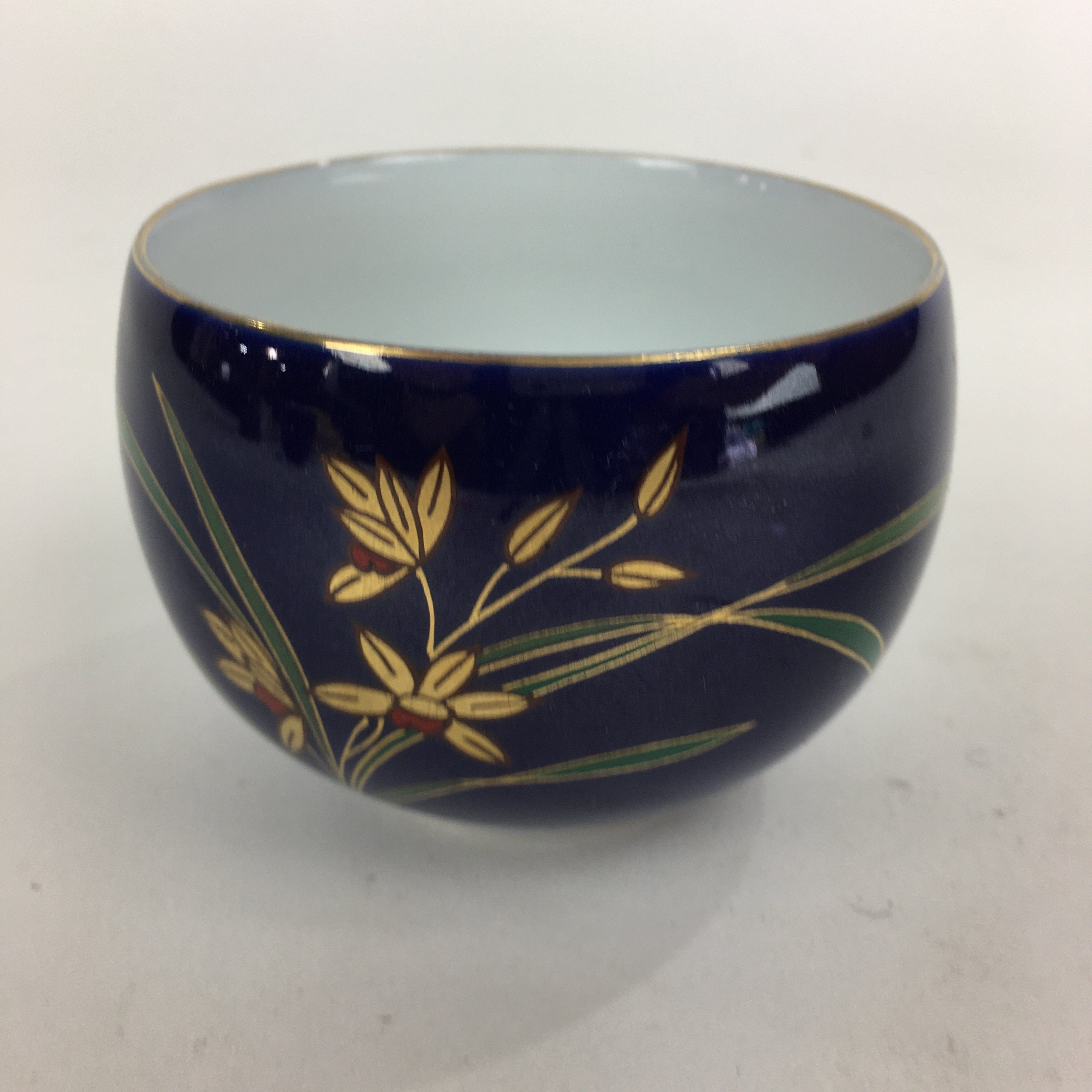 Japanese Porcelain Teacup Yunomi Vtg Arita Ware Nishiyama Kiln Blue Sencha TC241