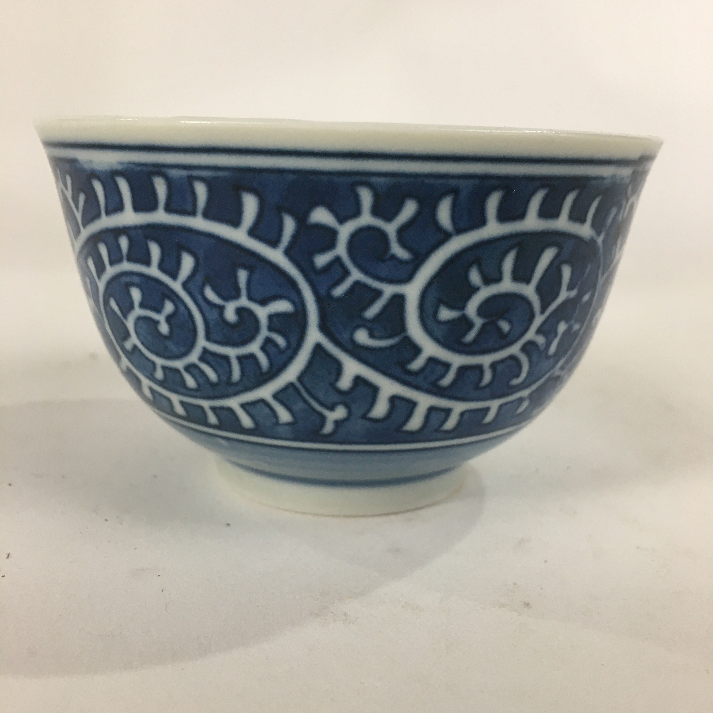 Japanese Porcelain Teacup Yunomi Vtg Blue Sometsuke Pottery Sencha TC246