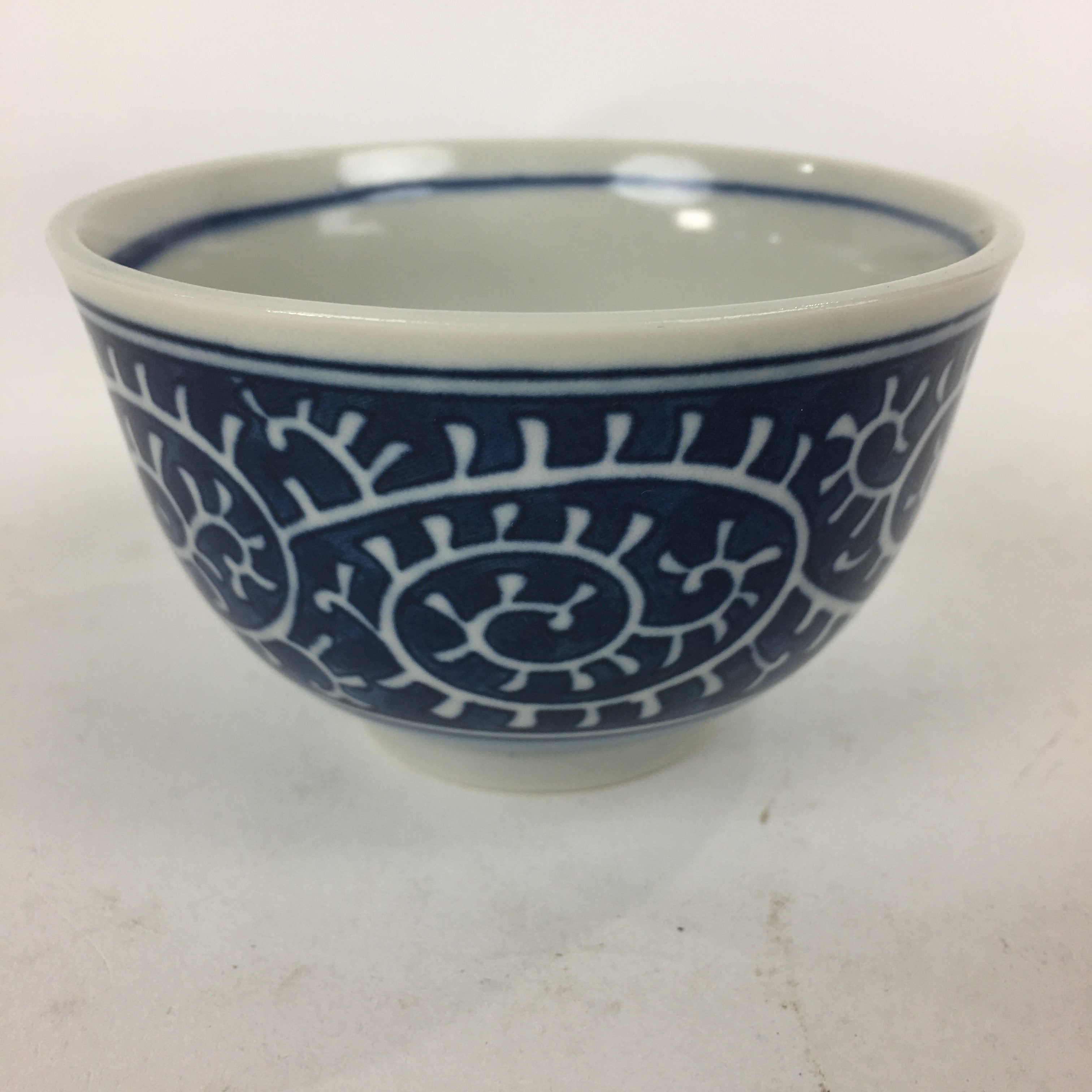 Japanese Porcelain Teacup Yunomi Vtg Blue Sometsuke Pottery Sencha TC250