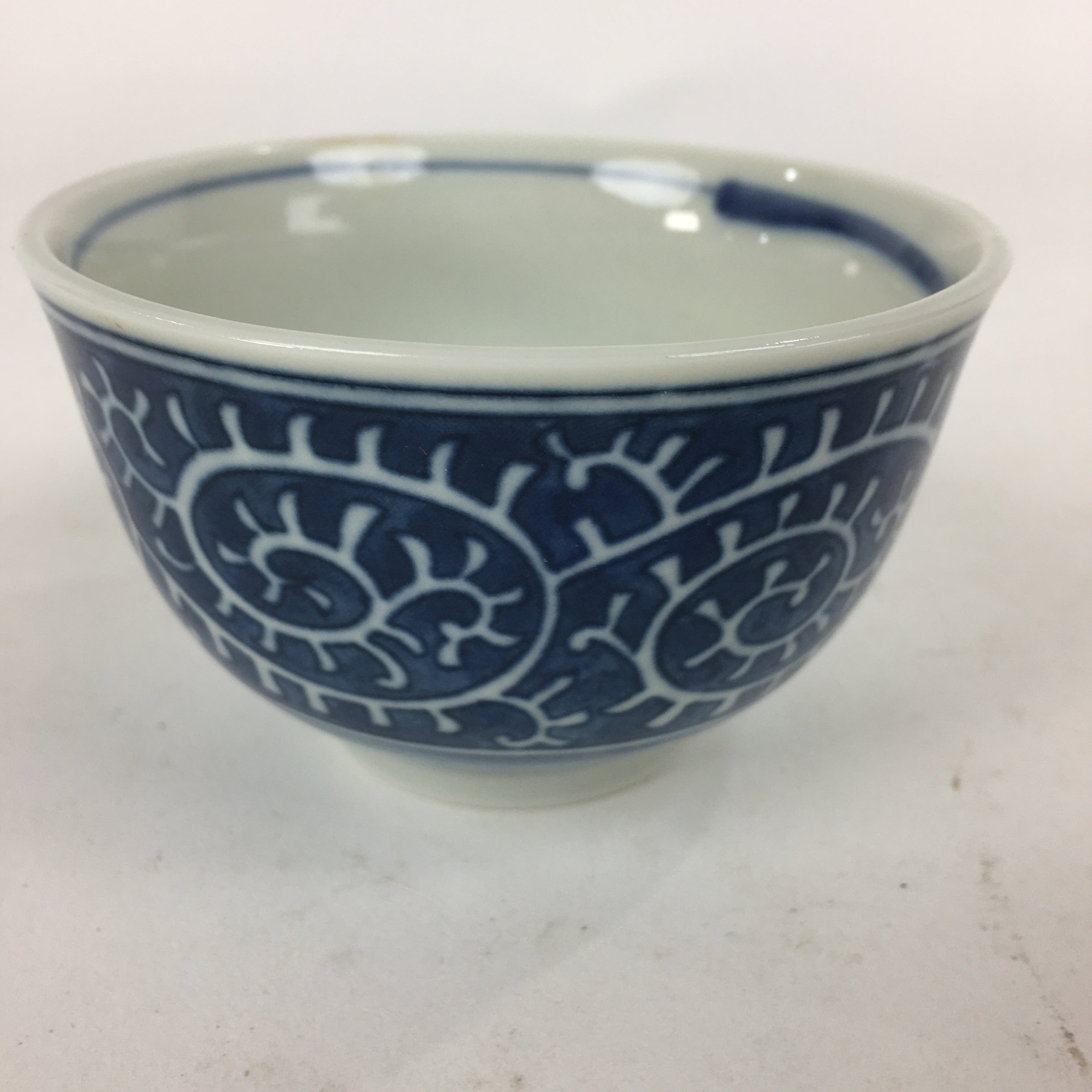 Japanese Porcelain Teacup Yunomi Vtg Blue Sometsuke Pottery Sencha TC251