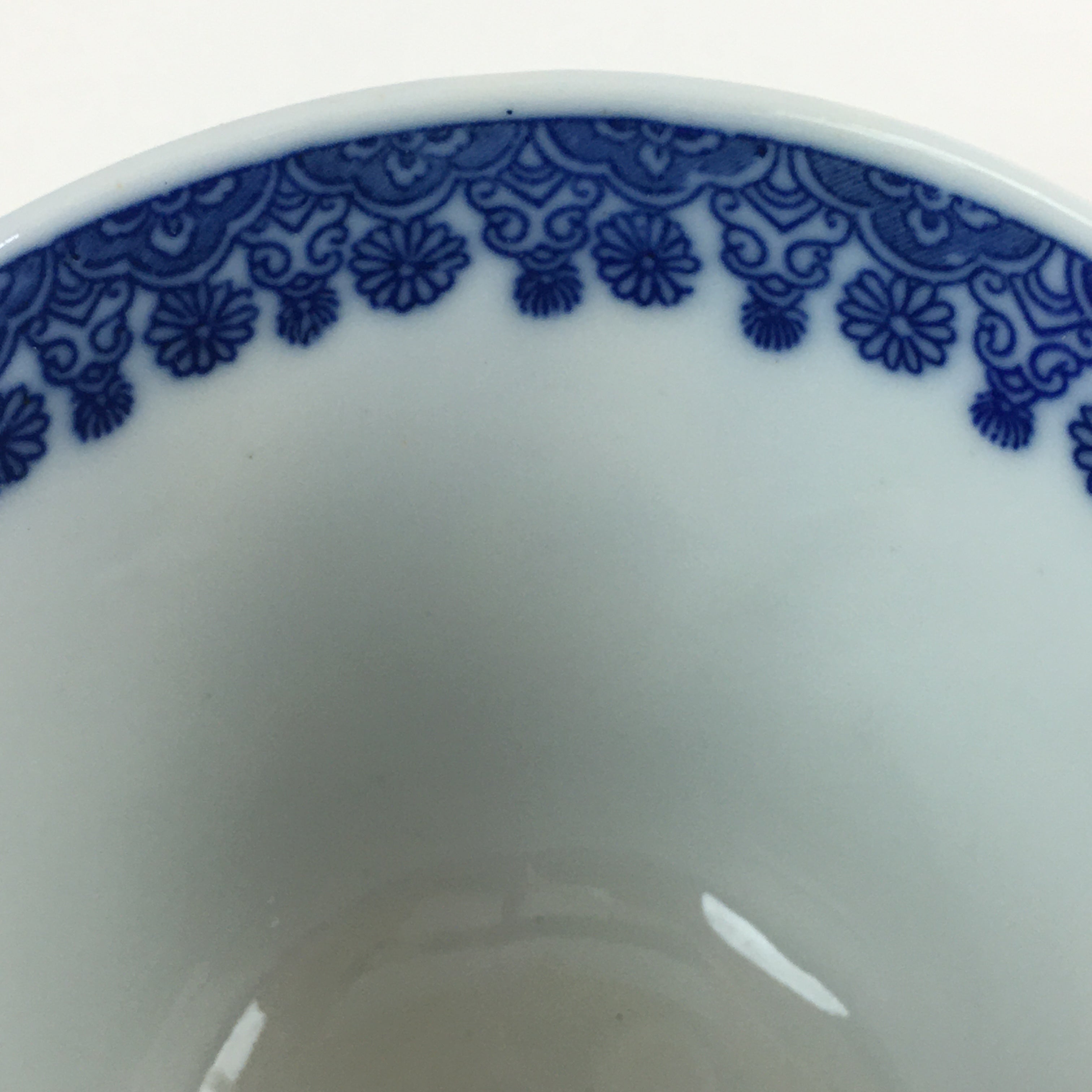Japanese Porcelain Teacup Yunomi Vtg Blue Sometsuke Pottery Sencha TC307