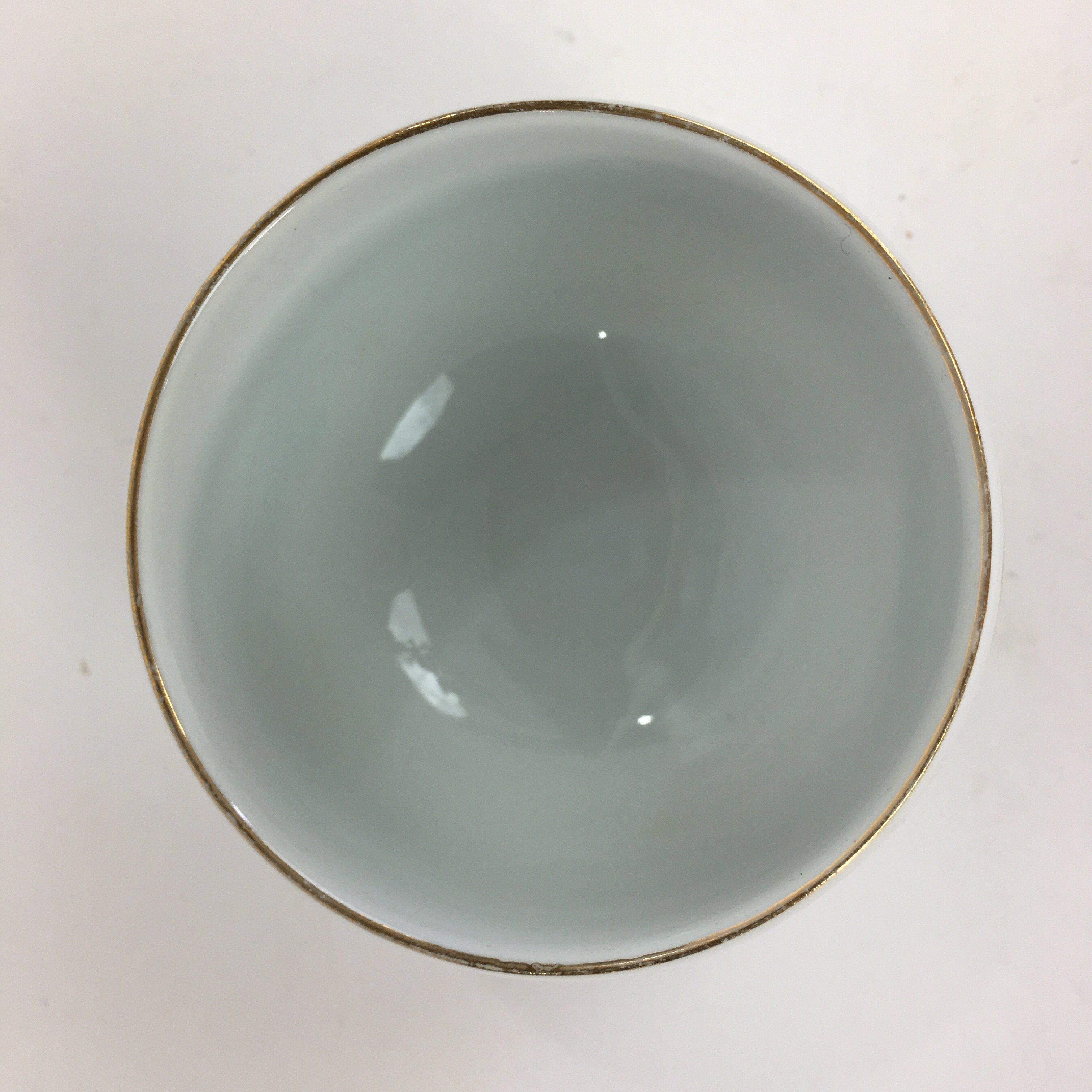 Japanese Porcelain Teacup Yunomi Vtg Chrysanthemum White Sencha TC196