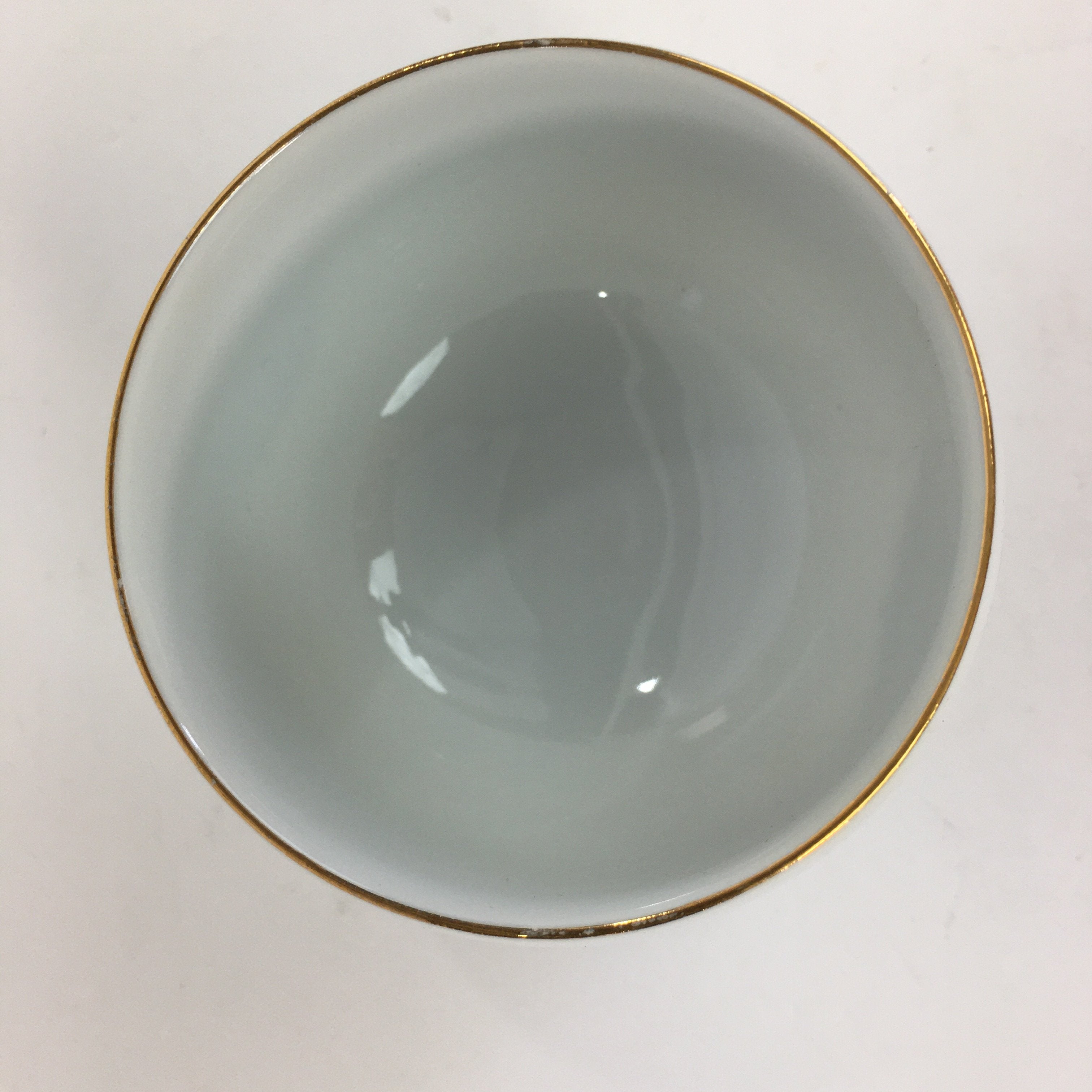Japanese Porcelain Teacup Yunomi Vtg Chrysanthemum White Sencha TC199