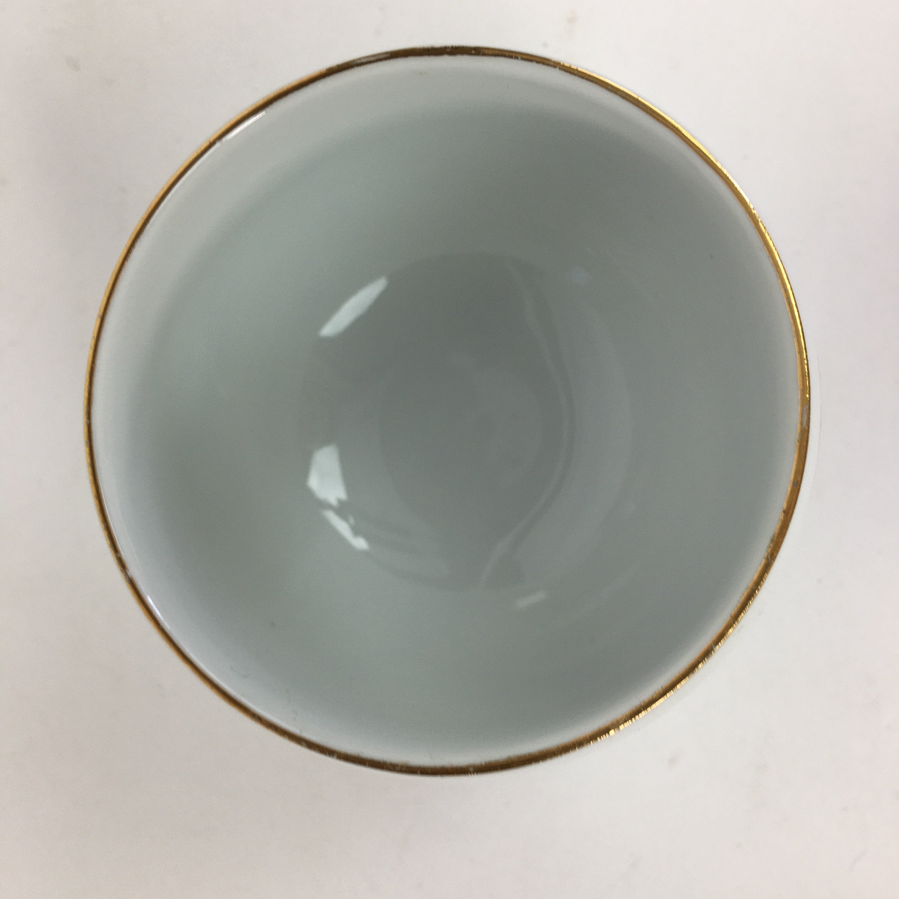 Japanese Porcelain Teacup Yunomi Vtg Chrysanthemum White Sencha TC204