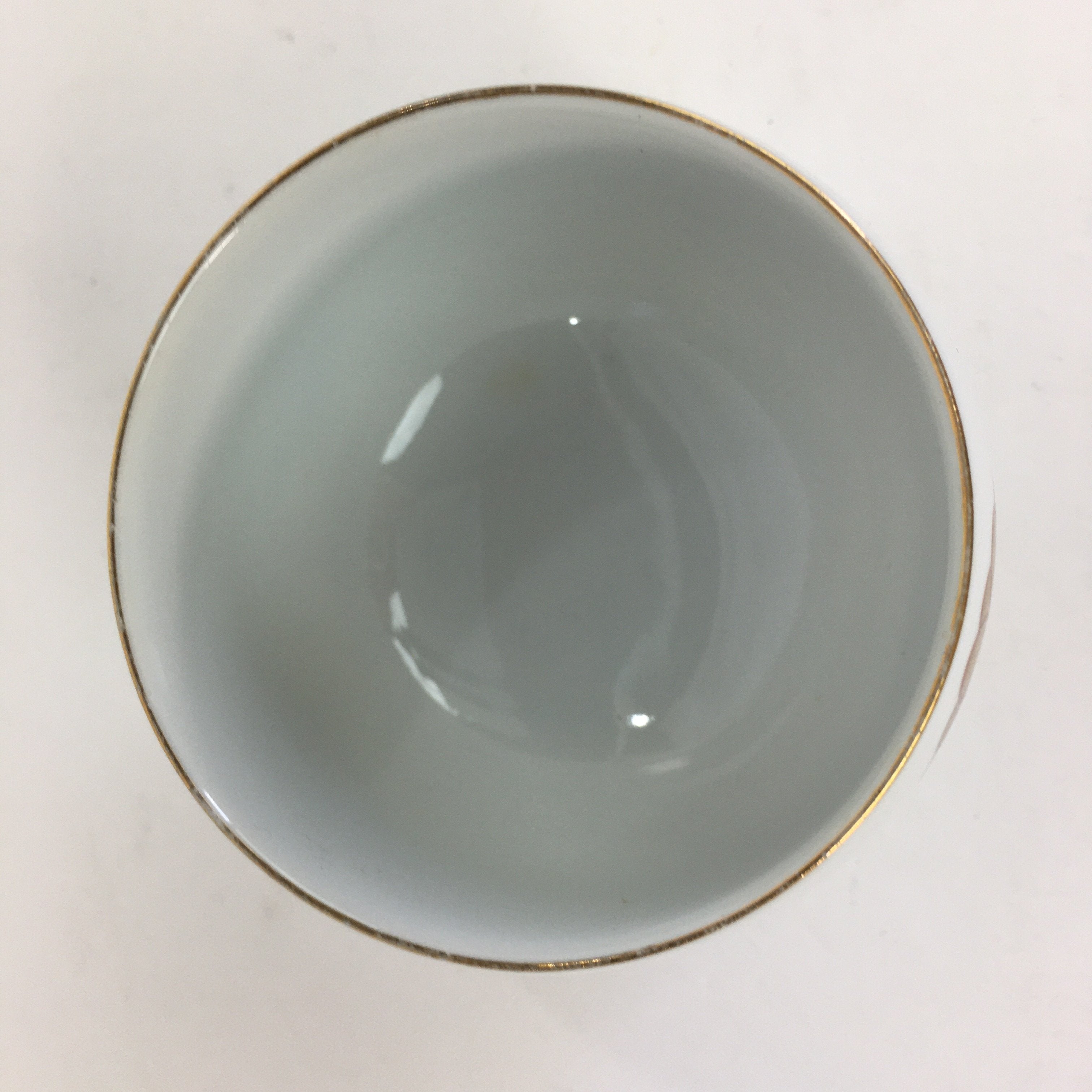 Japanese Porcelain Teacup Yunomi Vtg Chrysanthemum White Sencha TC206