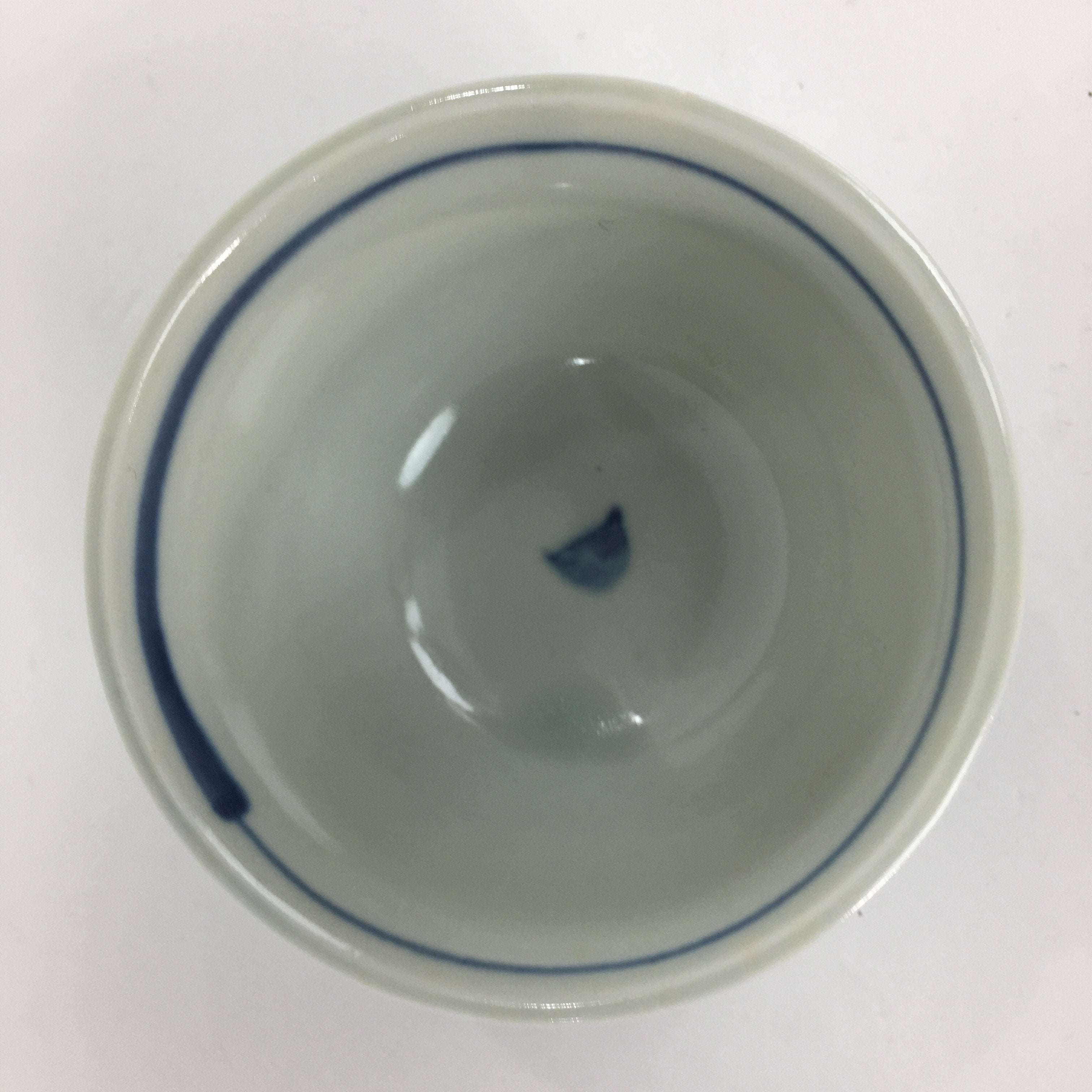 Japanese Porcelain Teacup Yunomi Vtg White Blue Karakusa pattern Sencha TC186