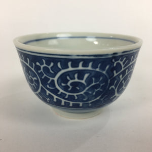 Japanese Porcelain Teacup Yunomi Vtg White Blue Karakusa pattern Sencha TC186