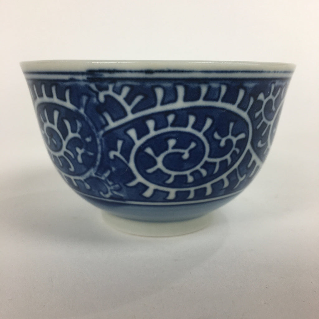Japanese Porcelain Teacup Yunomi Vtg White Blue Karakusa pattern Sencha TC187