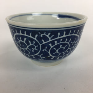 Japanese Porcelain Teacup Yunomi Vtg White Blue Karakusa pattern Sencha TC189